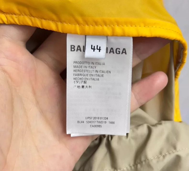 Balenciaga Balenciaga size 44 Chest Logo Colorblock Stormtrooper Jack Size US S / EU 44-46 / 1 - 4 Thumbnail