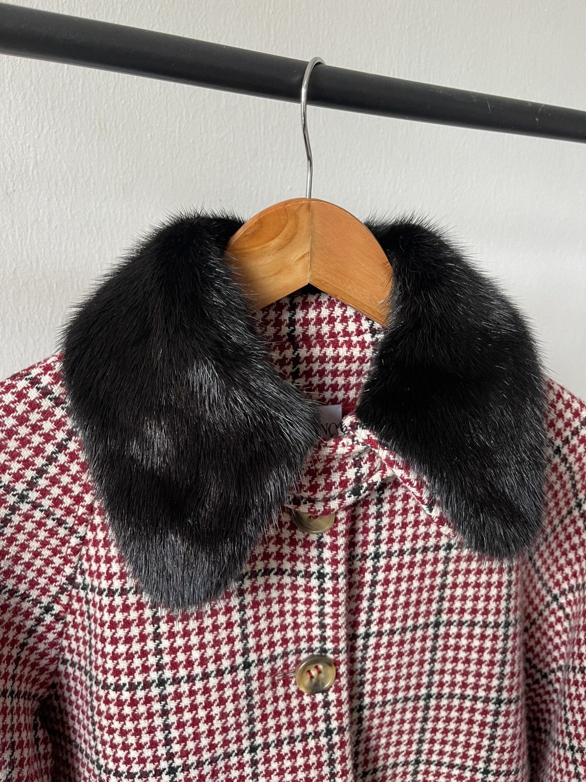 RED Valentino $2000 Red Velentino short Coat With Fur Collar 10 Size M / US 6-8 / IT 42-44 - 5 Thumbnail