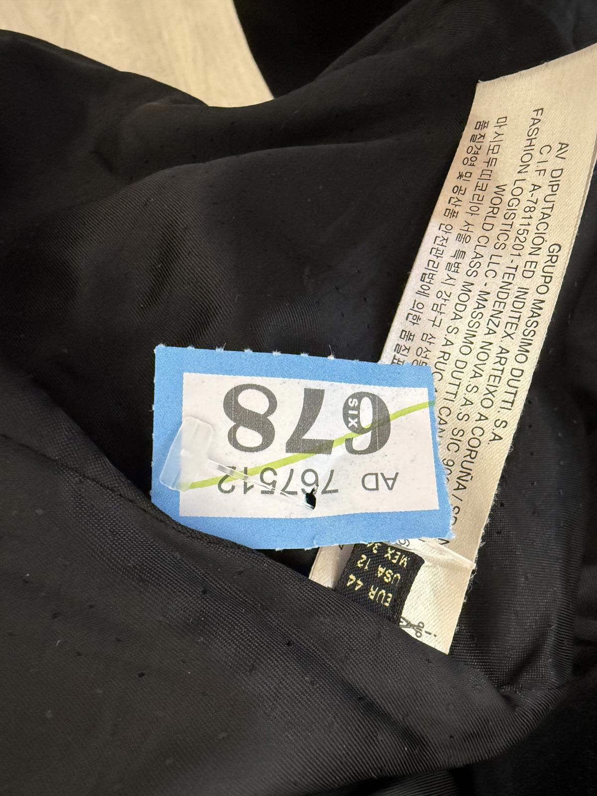 Massimo Dutti Massimo Dutti Black Velvet Blazer Size 40R - 2 Thumbnail