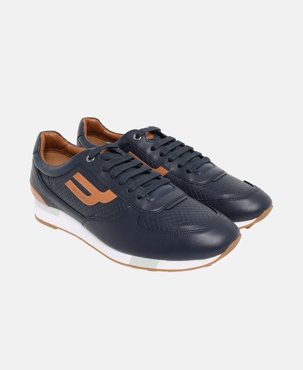Goody Sneakers