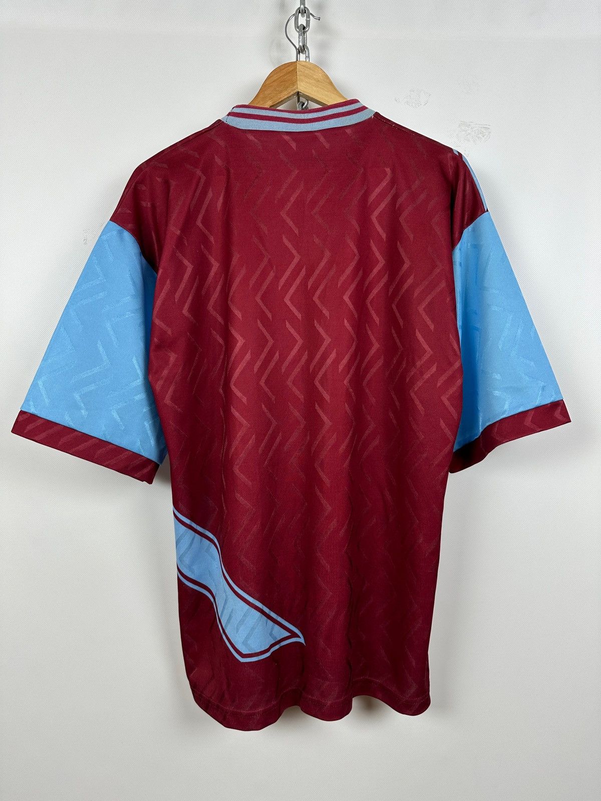 PONY 1993/1995 Vintage West Ham United Pony Home Soccer Jersey Size US M / EU 48-50 / 2 - 2 Thumbnail