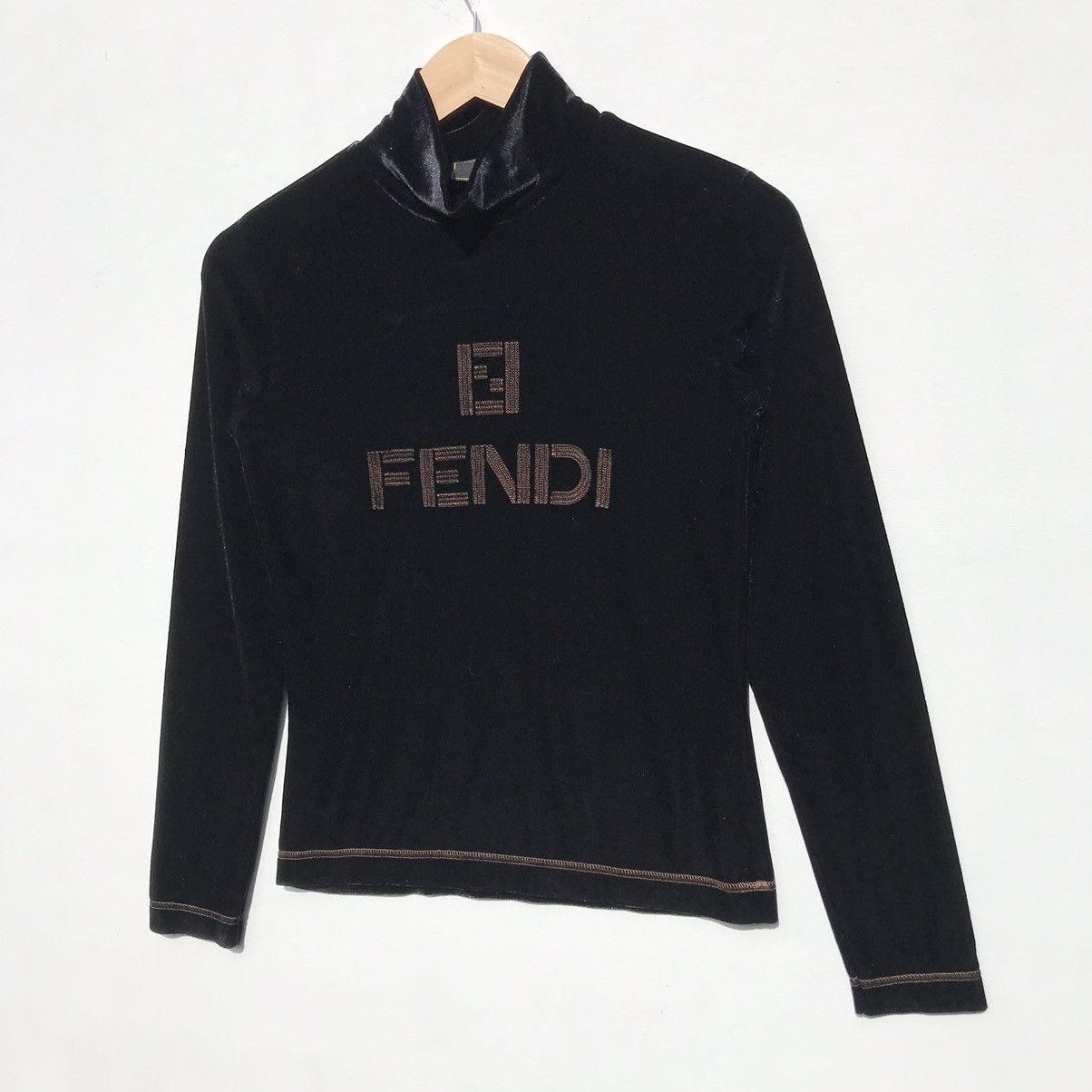 Fendi Vintage Fendi Velvet Shirt Spellout Embroidery Fendi Luxury Size S / US 4 / IT 40 - 3 Thumbnail