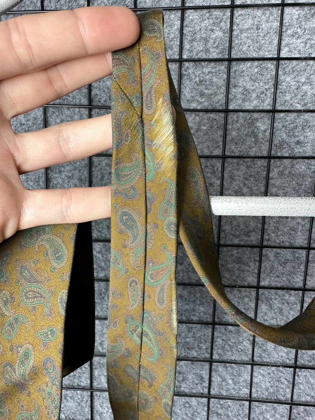 Ermenegildo Zegna Ermenegildo Zegna Vintage Paisley Pattern Silk Tie Size OS Size ONE SIZE - 8 Thumbnail