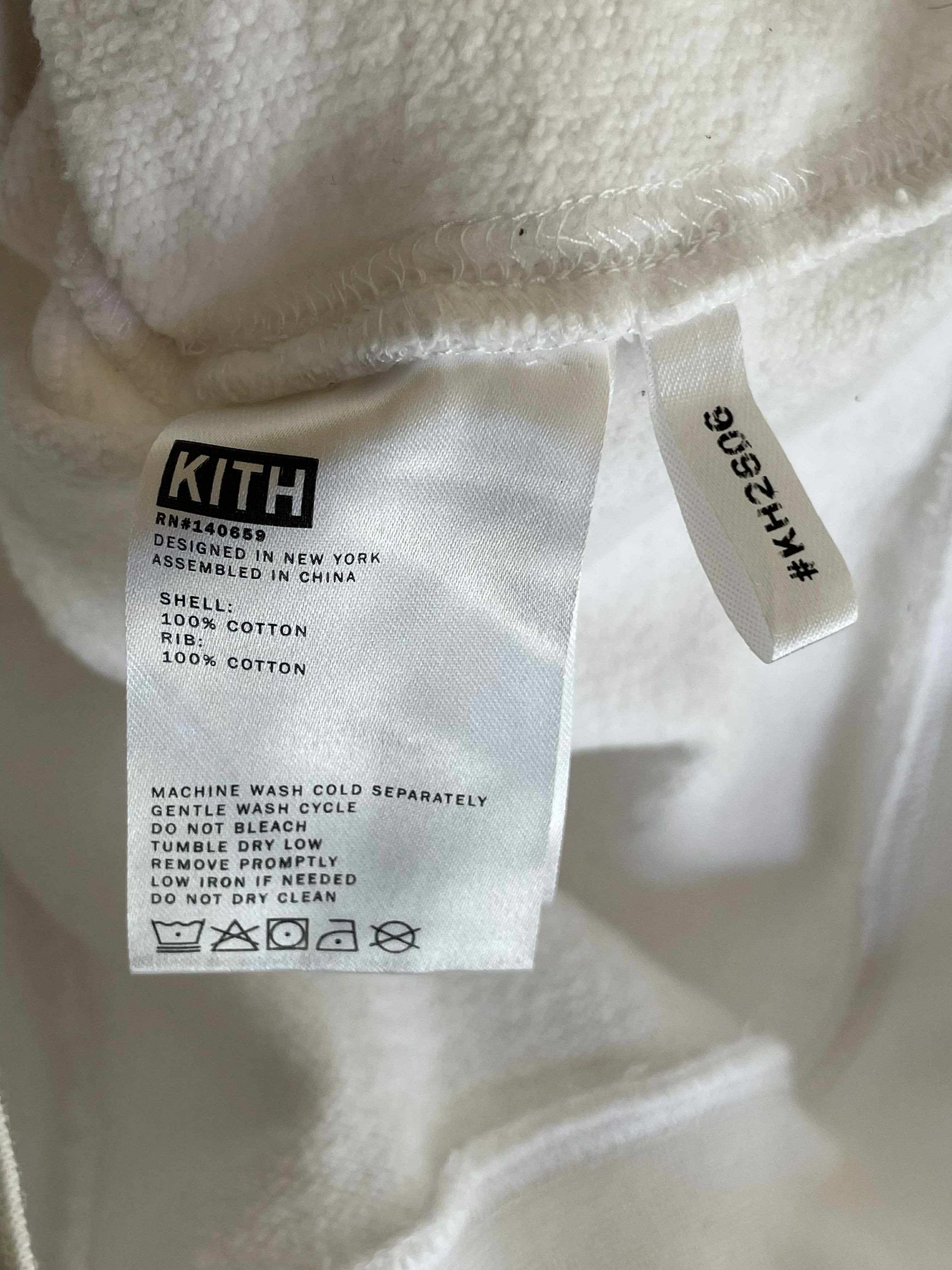 Kith Kith Paris Crewneck White Box Logo Size S Size US S / EU 44-46 / 1 - 4 Thumbnail