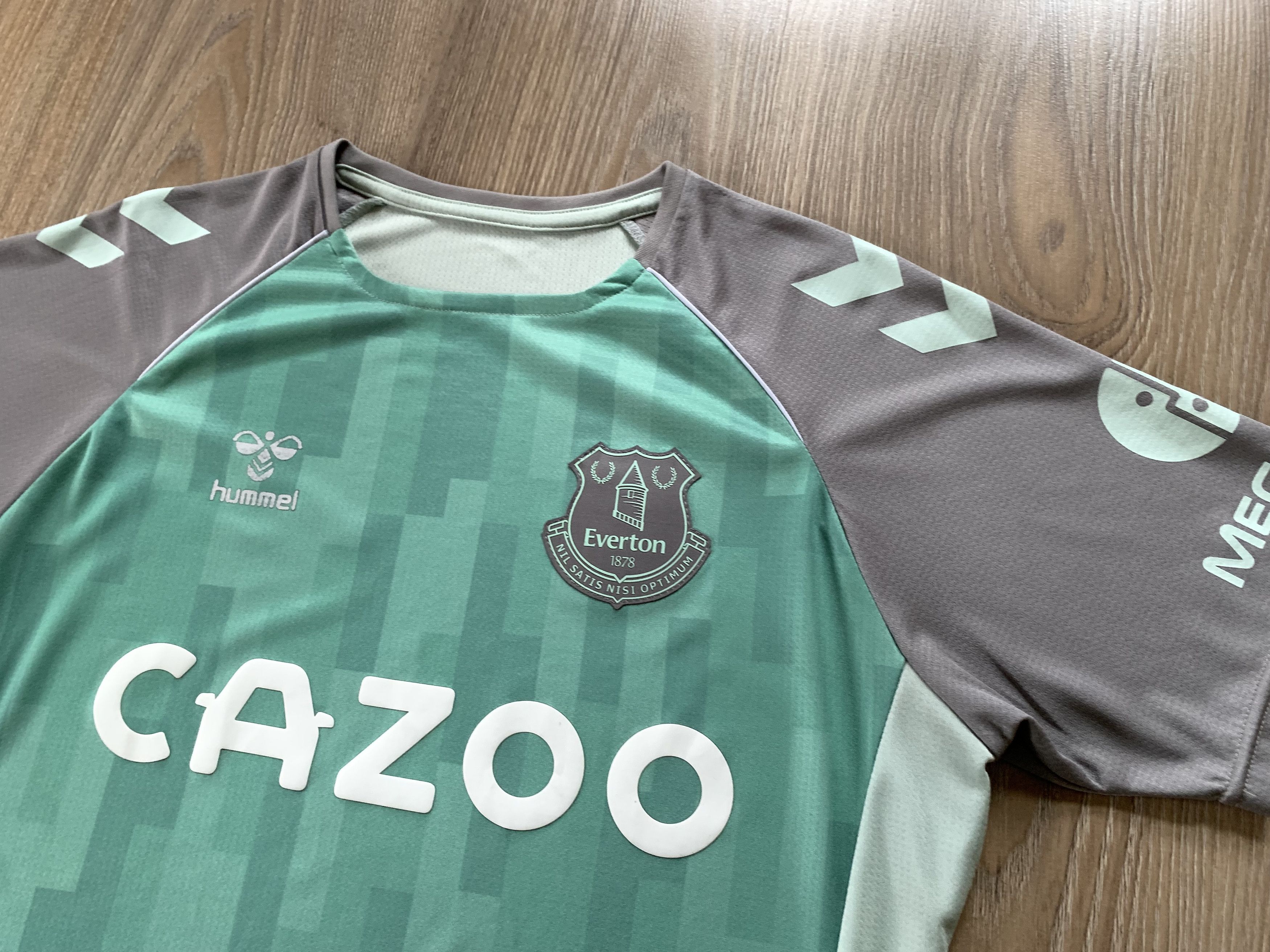 Hummel Hummel Everton FC Training Soccer Jersey 20-21 Size US S / EU 44-46 / 1 - 4 Thumbnail