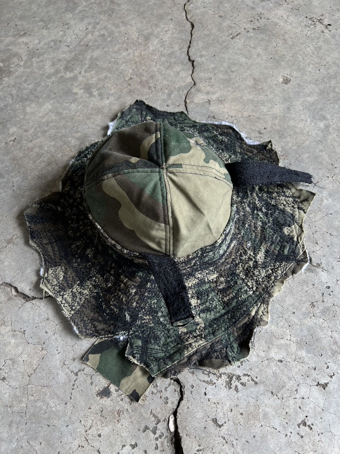 Other Camo Patchwork Bucket Hat Vintage Military Distressed Size ONE SIZE - 8 Thumbnail