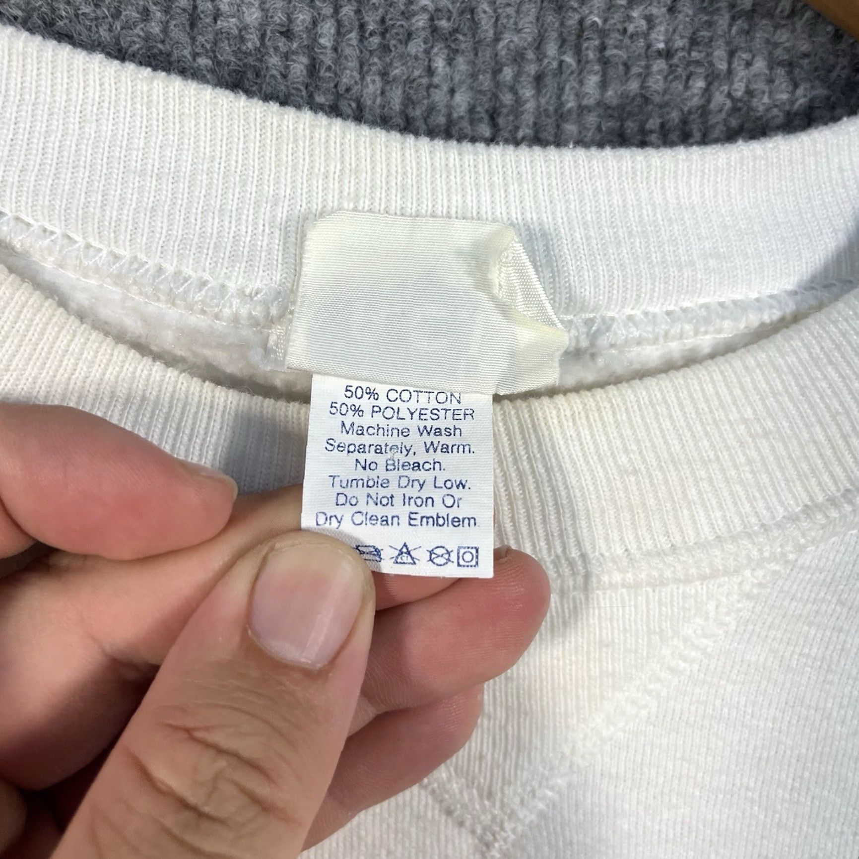 Russell Athletic VINTAGE Russell Athletic UC Riverside Crewneck Sweatshirt XL Mens White Puff Print 70s 80s Collegiate Pullover 80s College UP Stadium? Size US XL / EU 56 / 4 - 4 Thumbnail