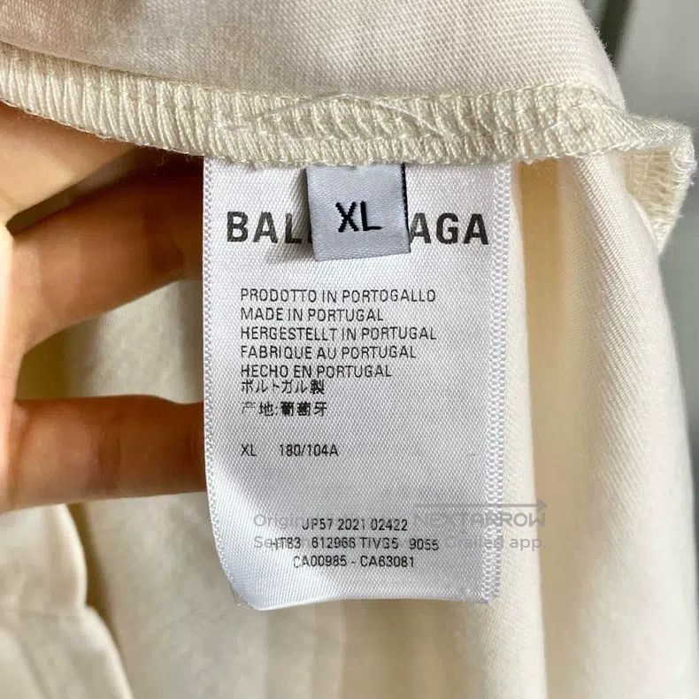 Balenciaga Balenciaga Short-sleeve T-shirt with front and back letter Size US XL / EU 56 / 4 - 7 Thumbnail