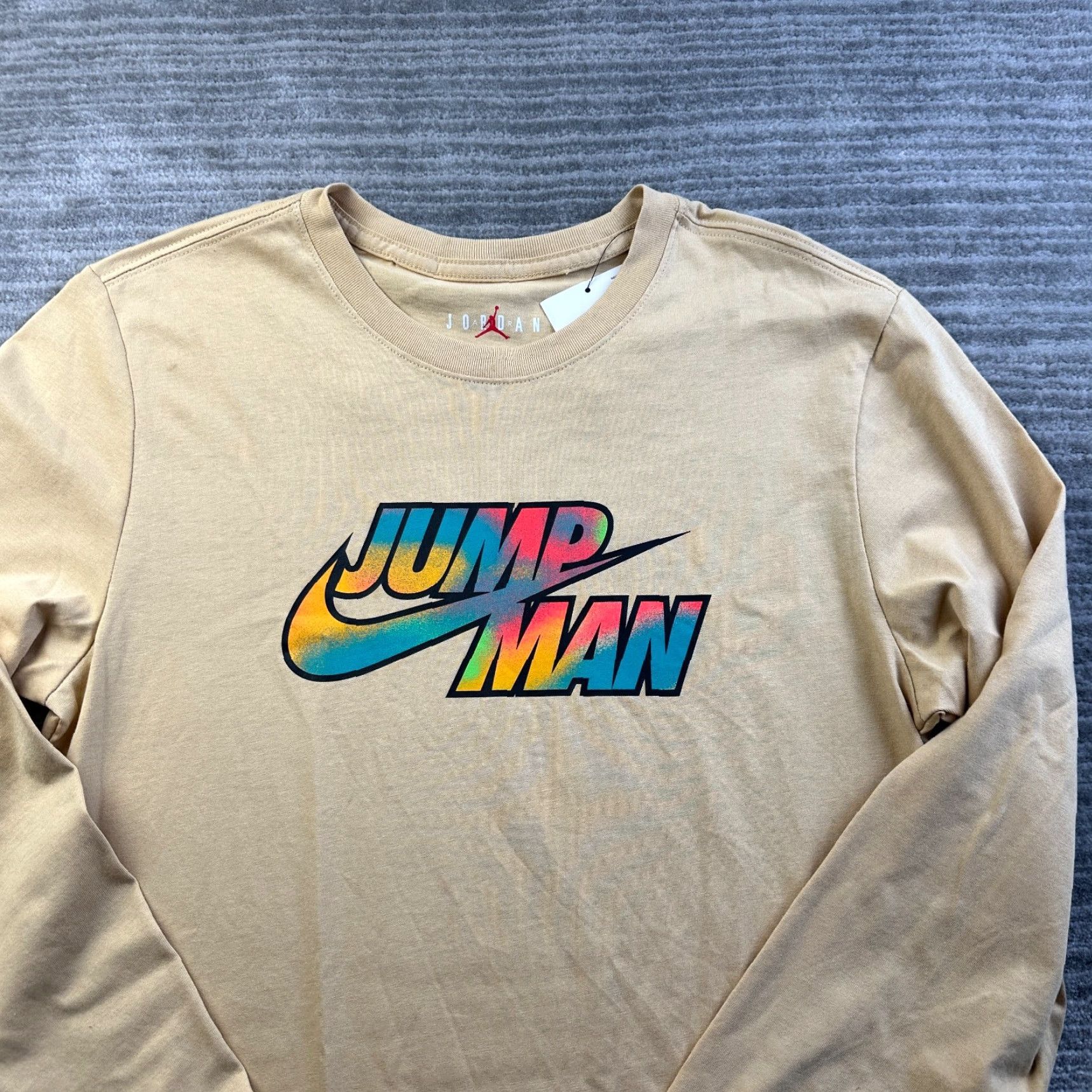 Jordan Brand NEW Jordan Shirt Mens Small Beige Tan Long Sleeve Graphic Sneakerhead Jumpman Size US S / EU 44-46 / 1 - 3 Thumbnail