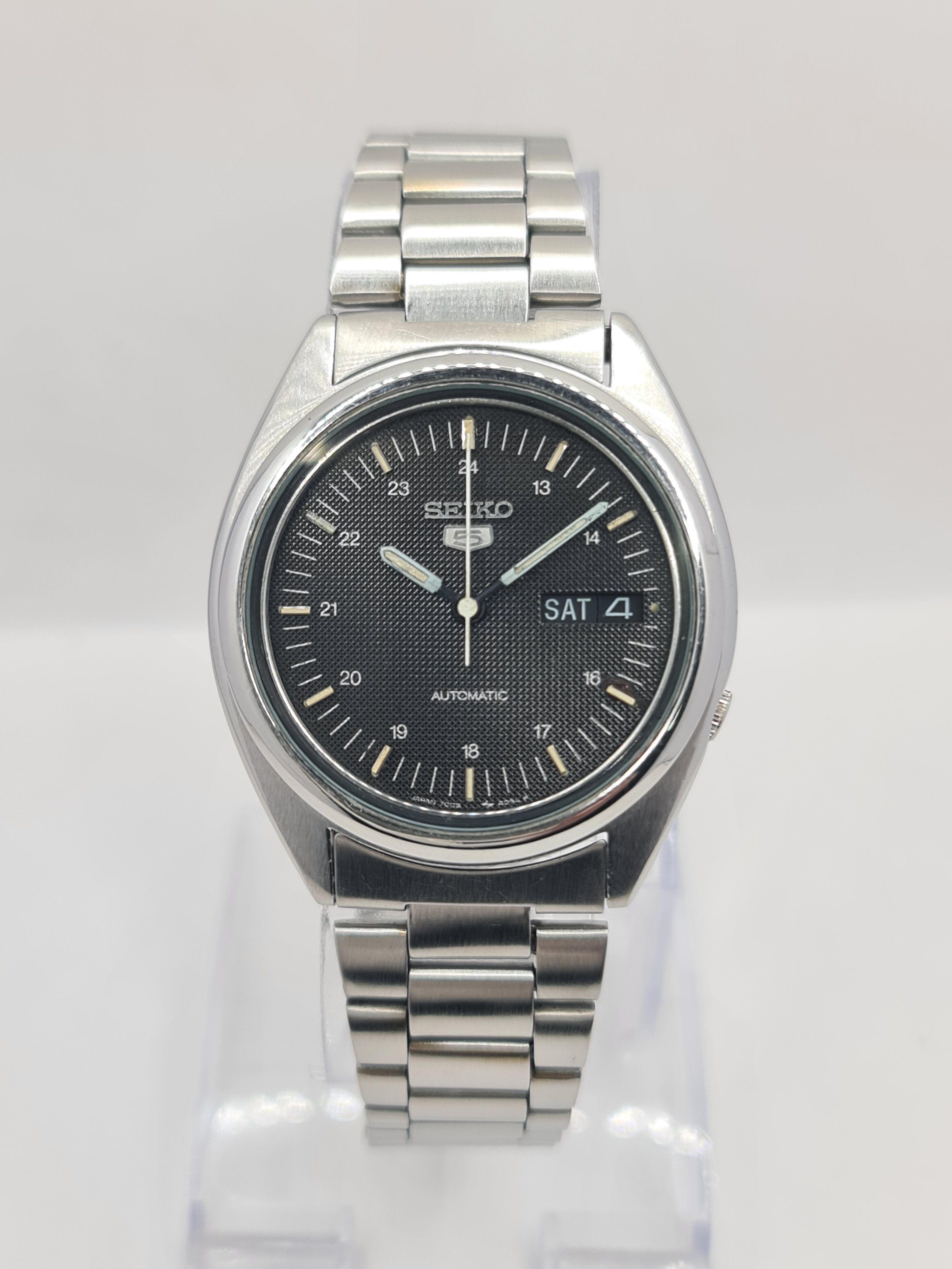 Seiko vintage Seiko 5 Automatic Wrist Watch Day/Date Japan Size 36 - 10 Thumbnail