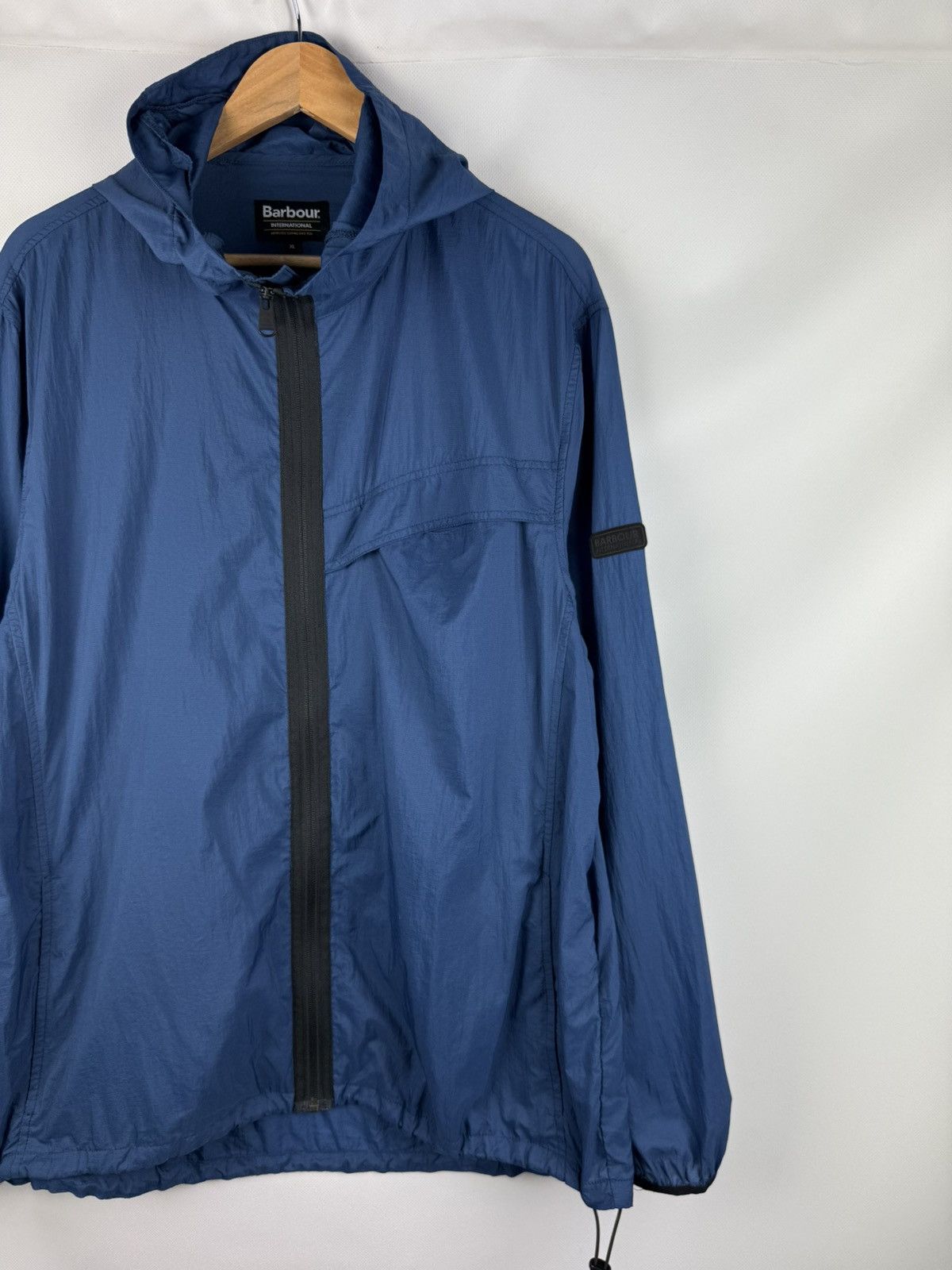 Barbour Barbour International Full Zip Hooded Windbreaker Jacket Size US XL / EU 56 / 4 - 4 Thumbnail