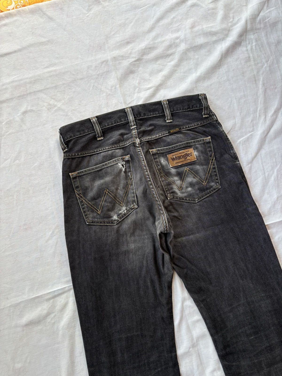 Wrangler Vintage Wrangler Black Distressed Denim Jeans Size US 31 - 7 Thumbnail