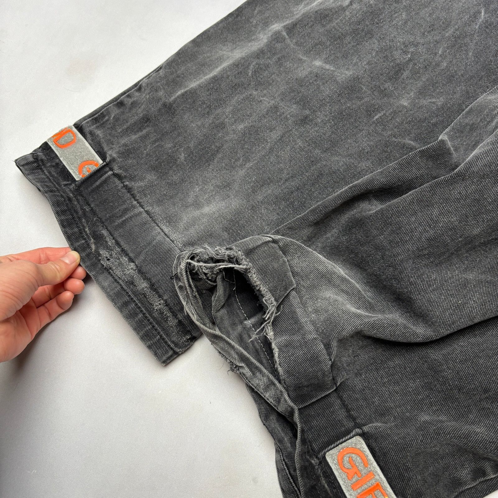 Marithe + Francois Girbaud Marithe Francois Girbaud MFG Baggy Jeans Shuttle Tape Size US 36 / EU 52 - 13 Thumbnail