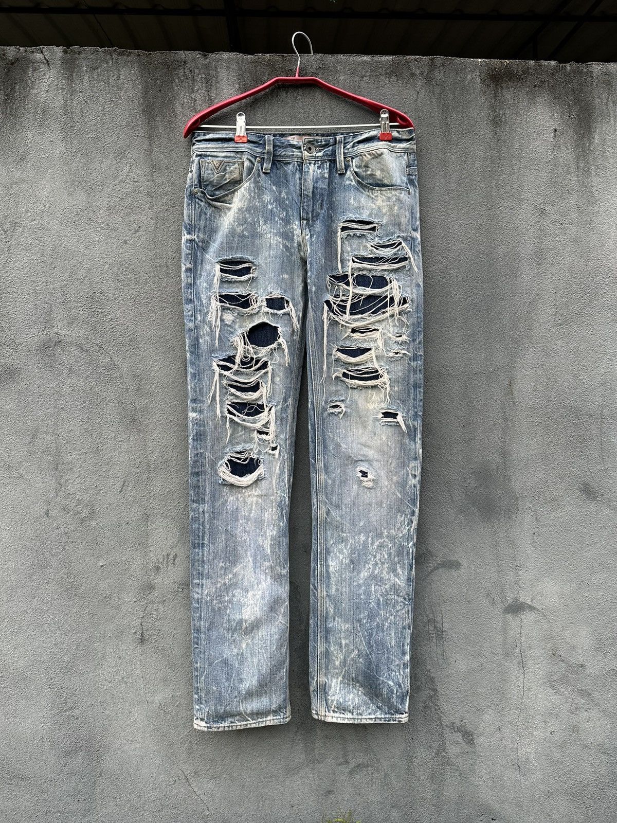 Guess 👹Guess Straight Cut Distressed Denim Size US 30 / EU 46 - 2 Thumbnail