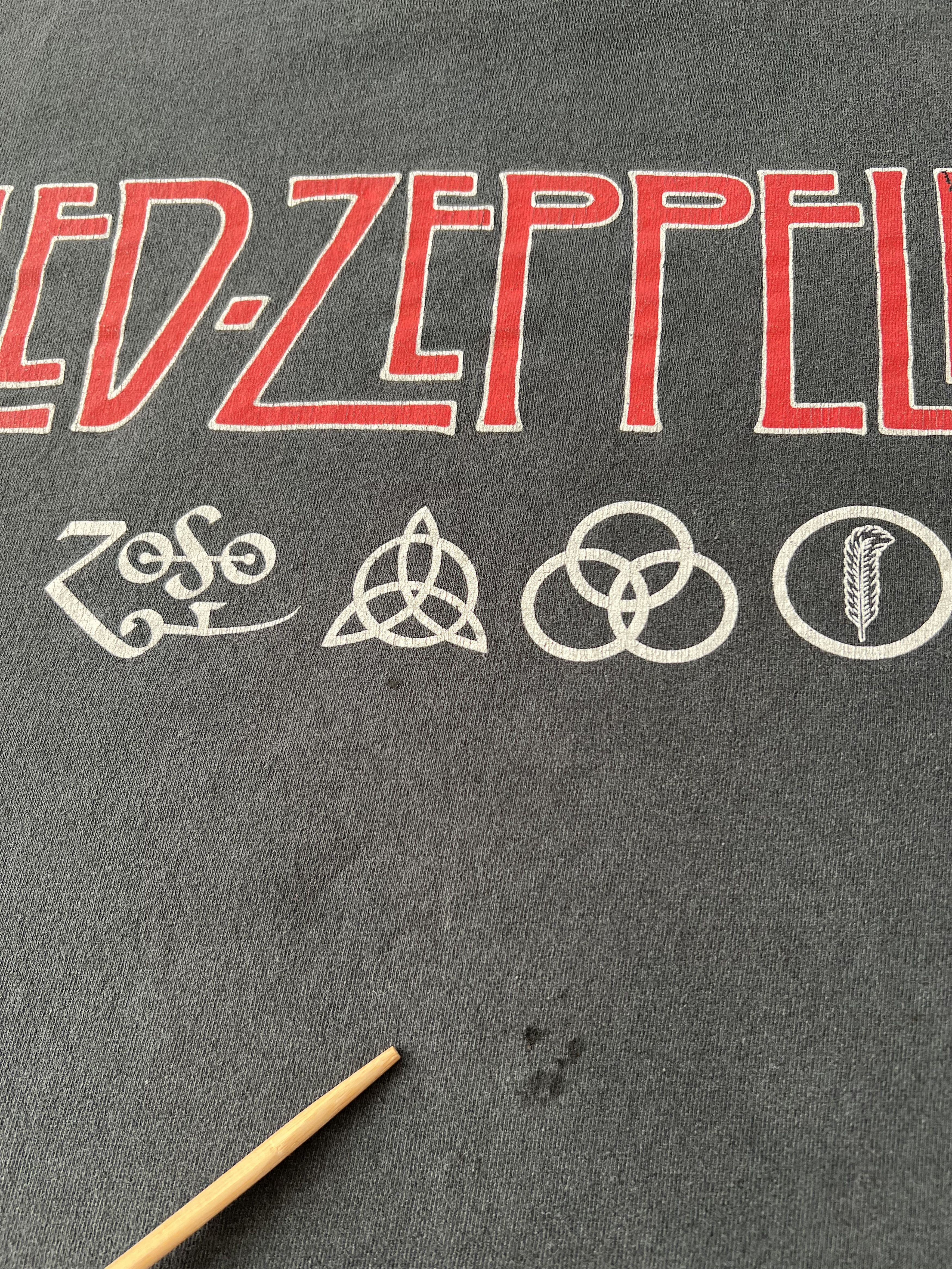 Band Tees Vintage 2004 Led Zeppelin Stairway to Heaven Black T-shirt Size US L / EU 52-54 / 3 - 17 Thumbnail