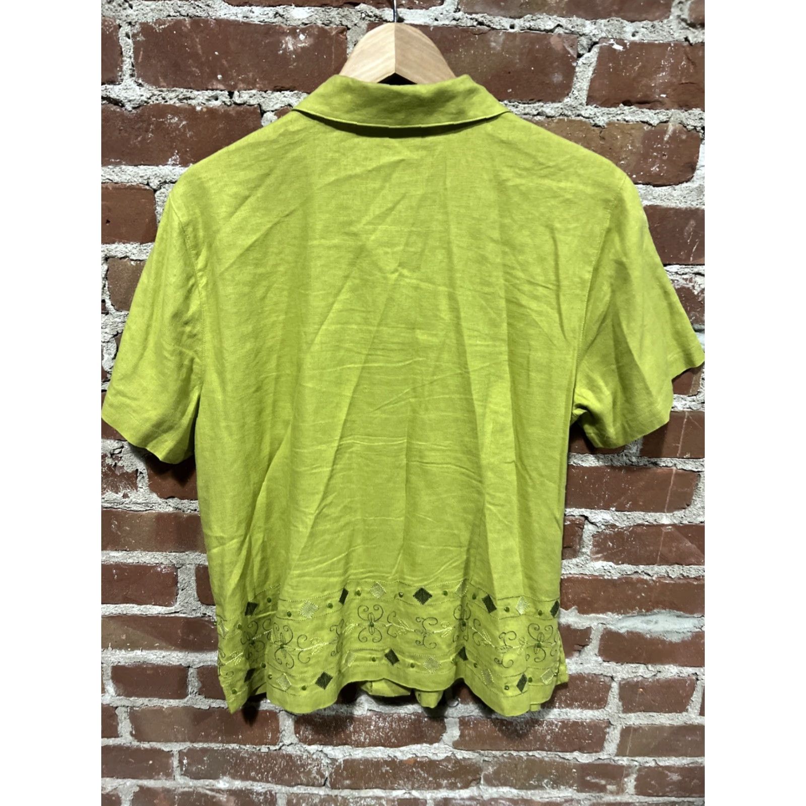 Vintage Sag Harbor Shirt Womens Short Sleeve Button Front Linen Rayon Green Embroidered Blouse L Size L / US 10 / IT 46 - 4 Thumbnail