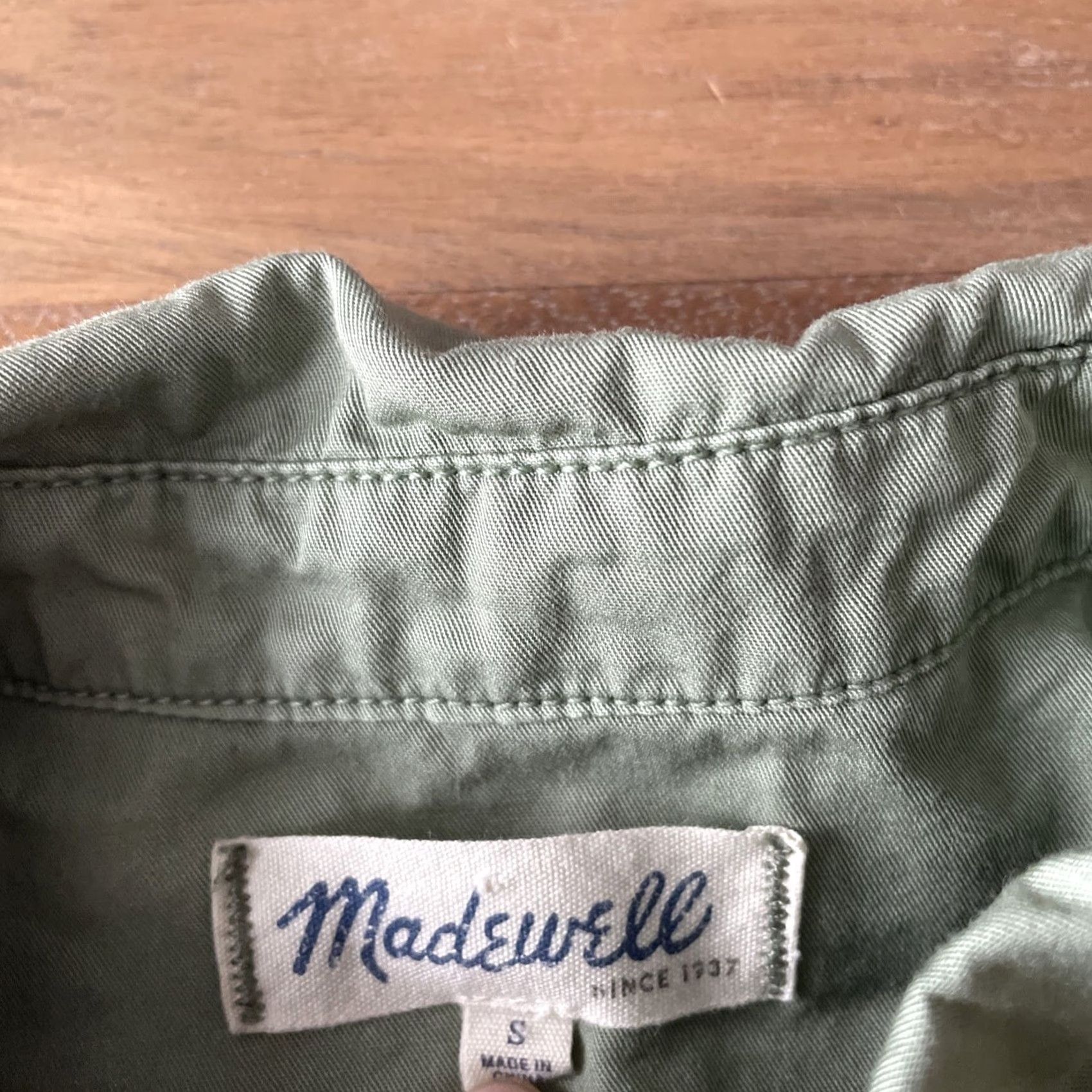Madewell Madewell Shirt Womens Small Green Cargo Work Button Up Top Long Sleeve Pockets Size S / US 4 / IT 40 - 3 Thumbnail