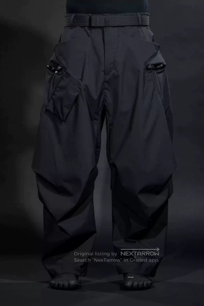 Acronym Acronym size L Black jeans Size US 37 - 9 Thumbnail