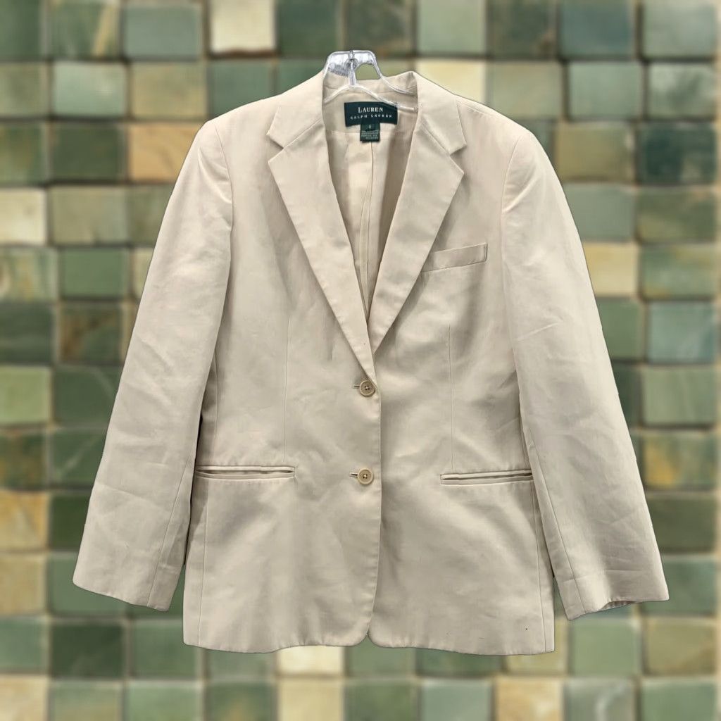 Ralph Lauren VINTAGE Lauren Ralph Lauren Silk Blazer Women's 8 Beige Corpcore Career Academia Blazer Women 8 Beige Logo Pockets Silk Blazer Size M / US 6-8 / IT 42-44 - 1 Thumbnail