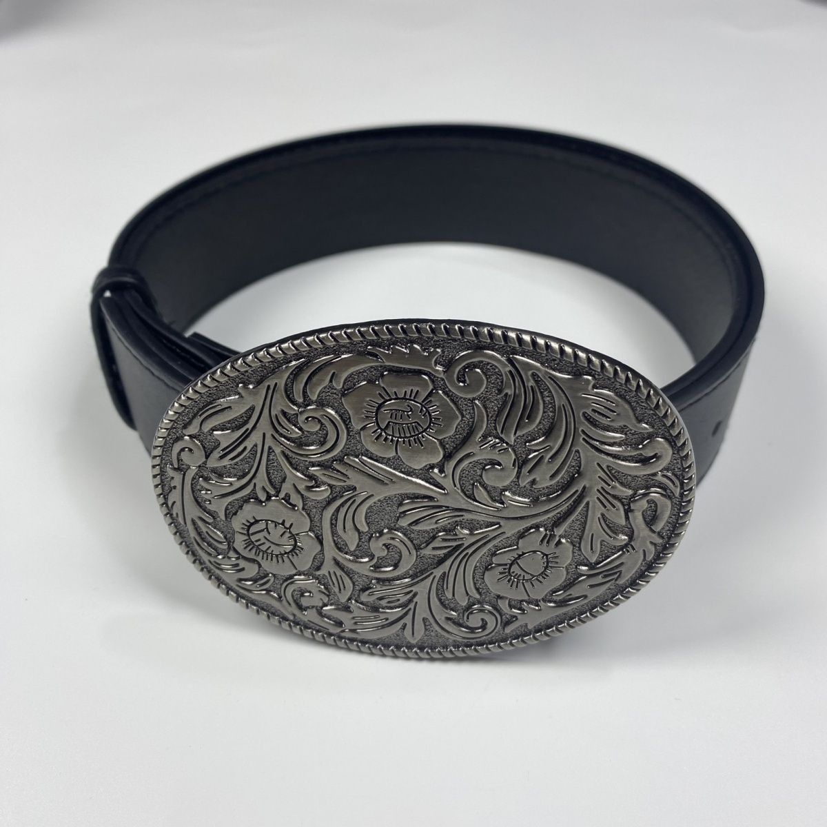Designer Vibe Vintage Belt Riveted Belts Menswear Accessories Size ONE SIZE - 1 Thumbnail