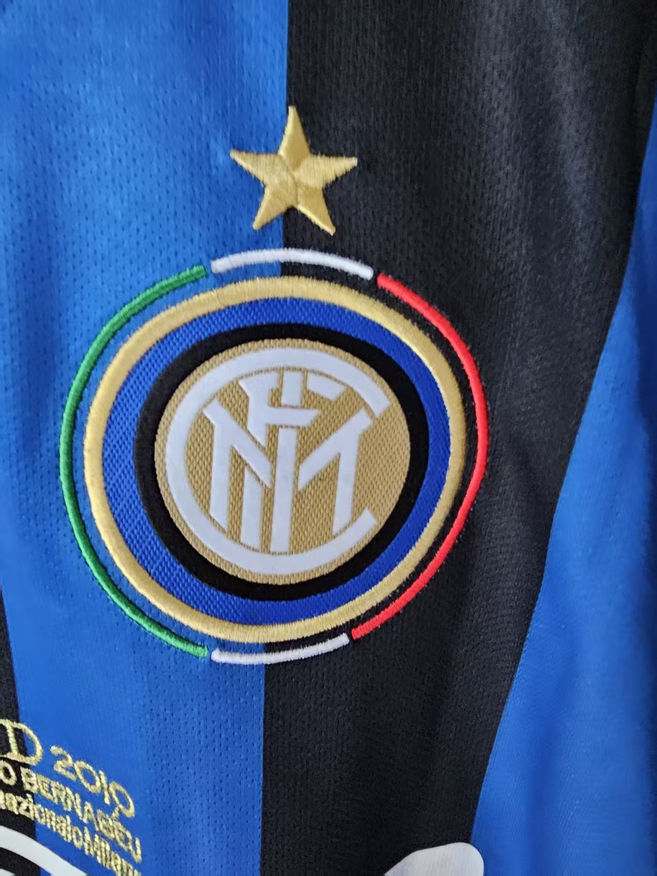 Nike Diego Milito Jersey 2010 Inter Milan Size US XL / EU 56 / 4 - 4 Thumbnail