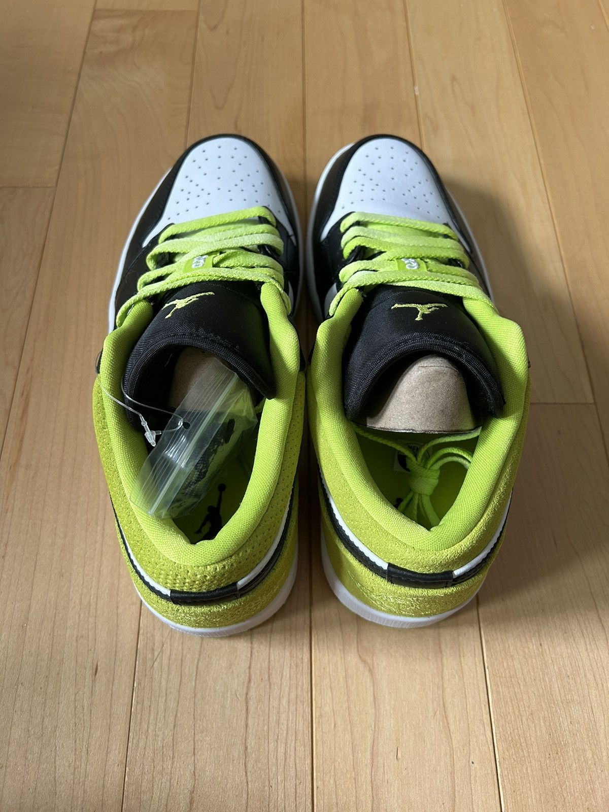 Nike Jordan 1 Low “Black Cyber” Size US 9.5 / EU 42-43 - 4 Thumbnail