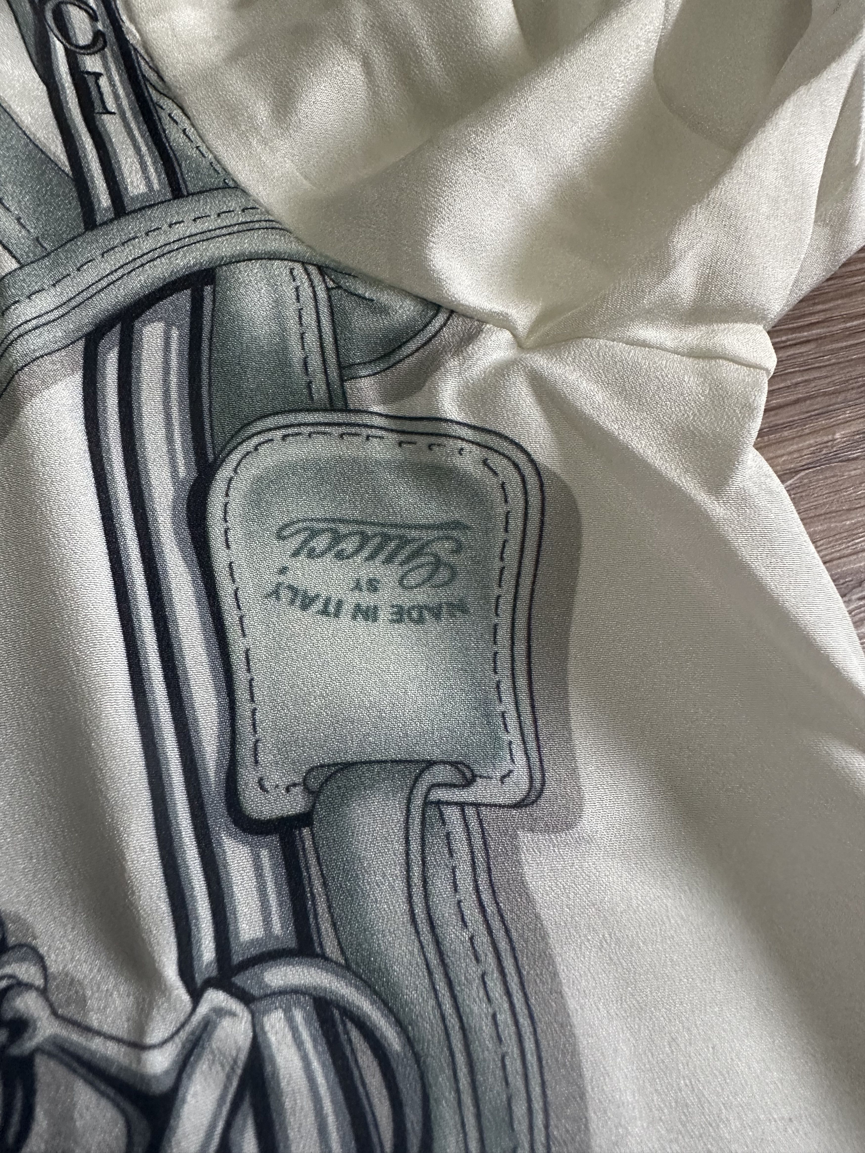 Gucci 2011 Gucci Tom Ford Silk Size XS / US 0-2 / IT 36-38 - 5 Thumbnail