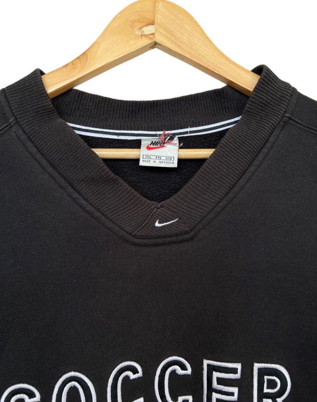 Nike Vintage Y2K Nike Soccer Centre Pullover Thrashed Sweatshirt Size US XXL / EU 58 / 5 - 4 Thumbnail
