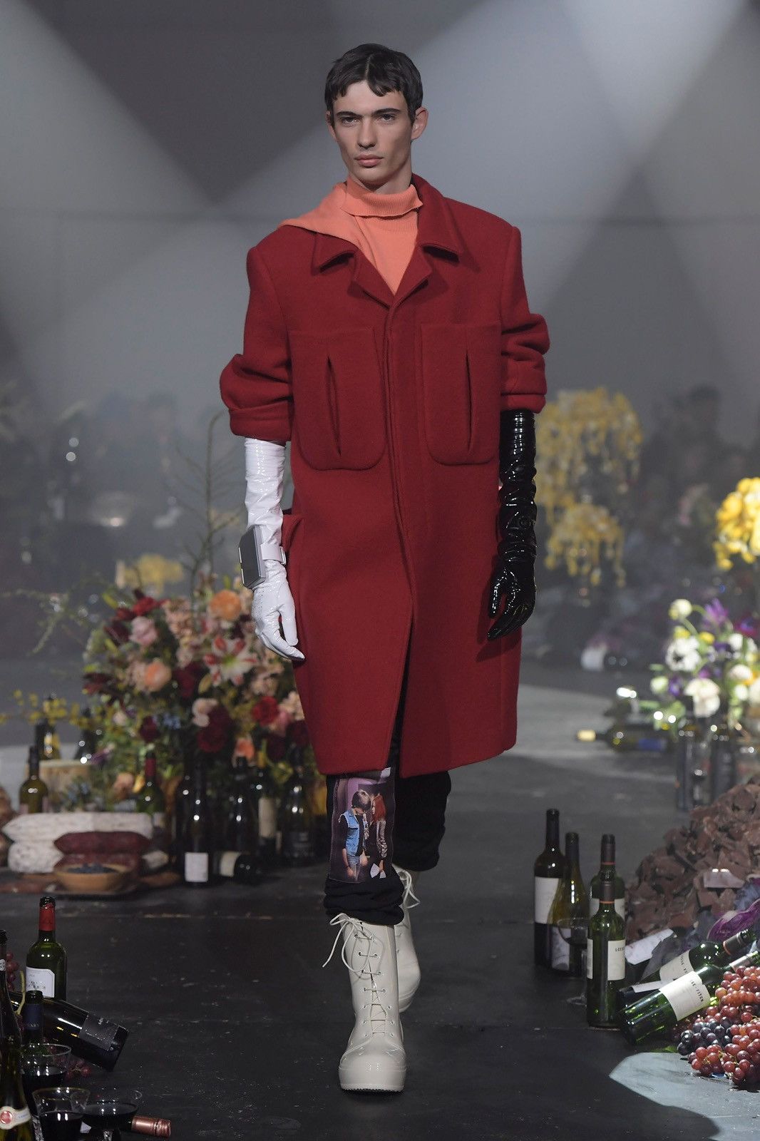 Raf Simons Raf Simons FW18 / « red coat with very big pockets » Size US M / EU 48-50 / 2 - 1 Thumbnail