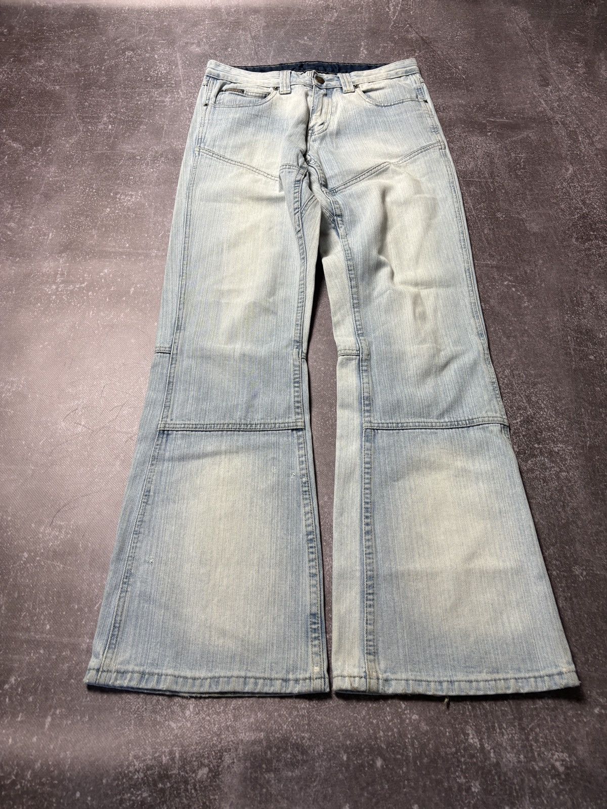 Hysteric Glamour CRAZY FLARED VINTAGE FADE JEANS y2k if six was nine style Size US 30 / EU 46 - 4 Thumbnail