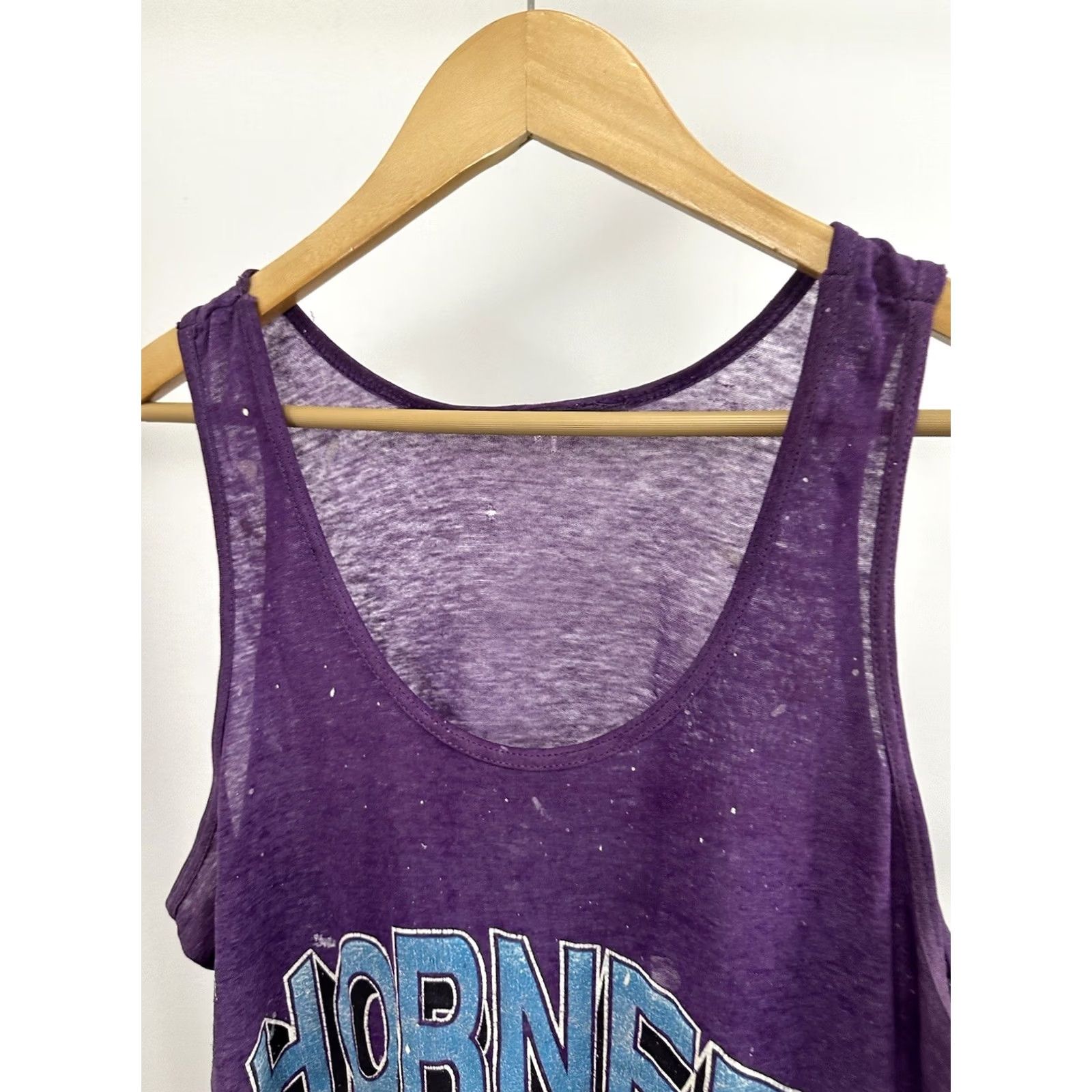 Vintage VTG 80s Charlotte Hornets Super Paper Thin Worn Burnout Purple Tank Top Shirt L Mens Purple Burnout Distressed NBA Hornets 80s VTG Rare Size US L / EU 52-54 / 3 - 6 Thumbnail
