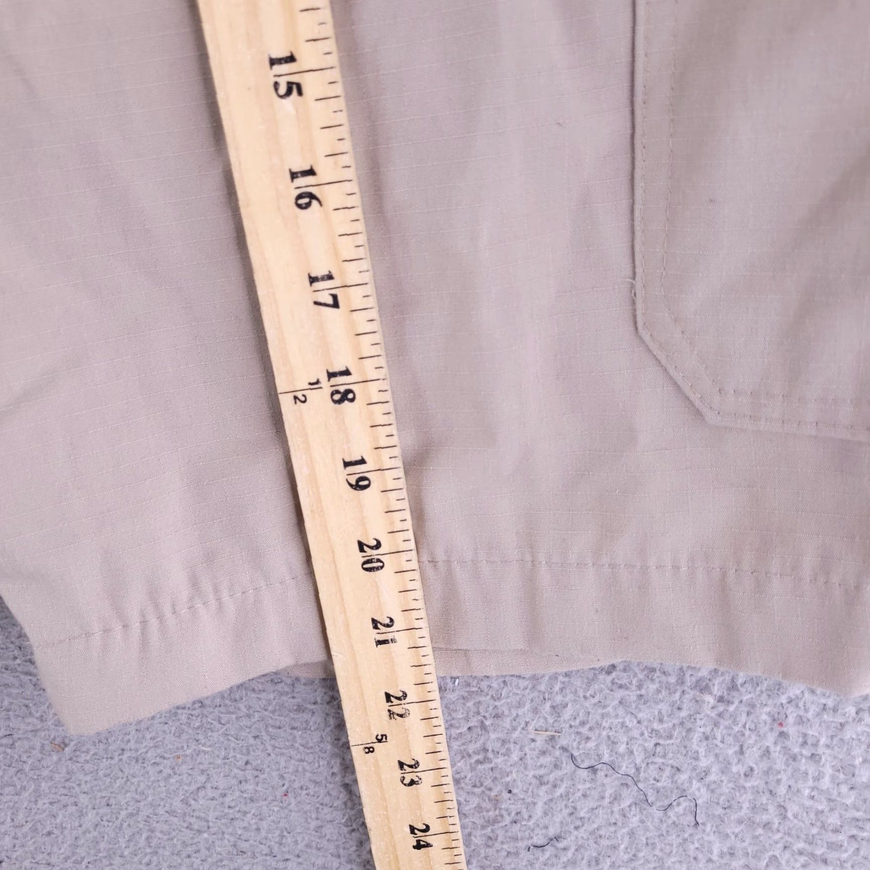 Vintage Wells-Lamont Shorts Mens 34 Cargo Tan Beige Ripstop Cotton Flat Front Beige Mens Size US 34 / EU 50 - 5 Thumbnail