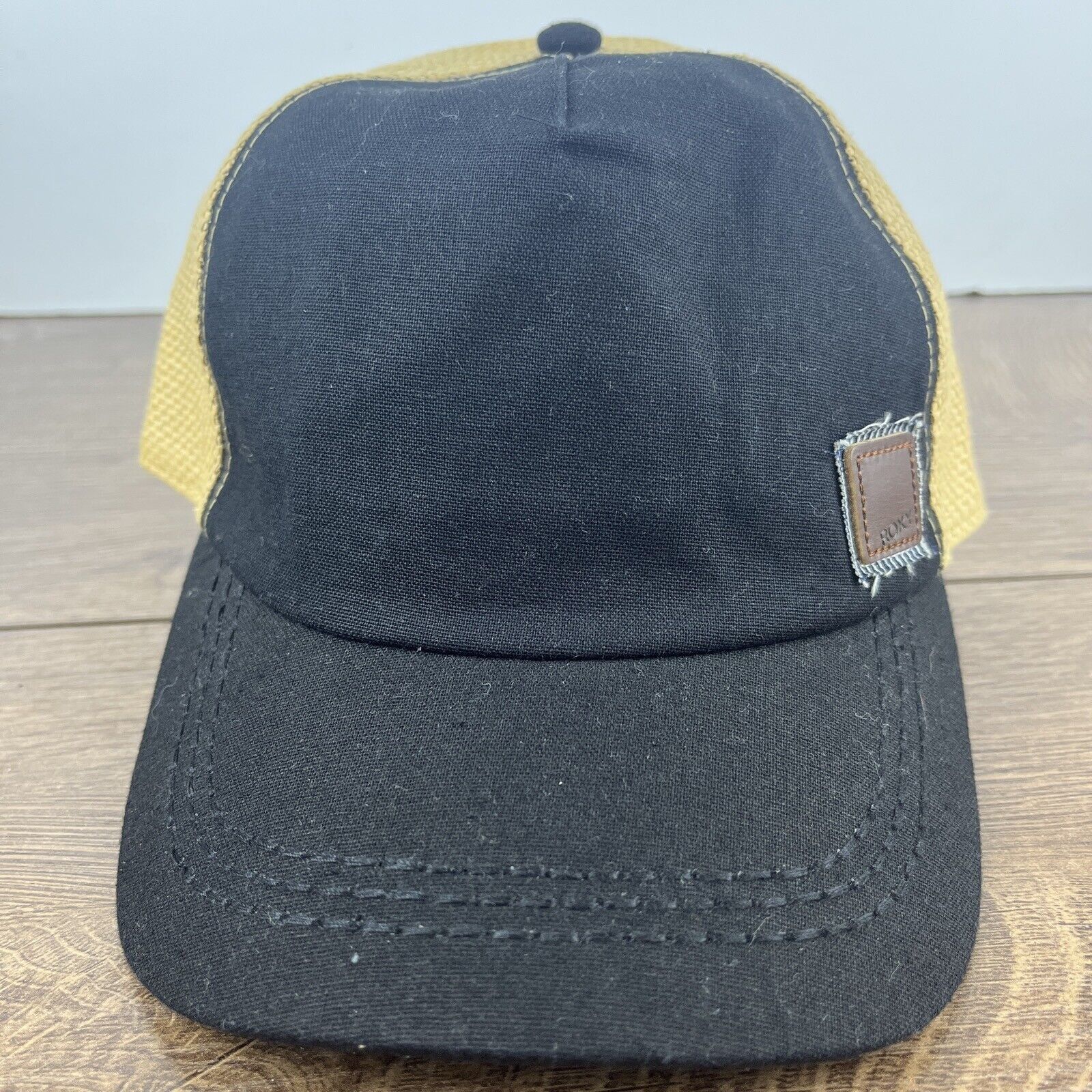 Other Roxy Black Hat Adjustable Adult Size Black Hat Cap Size ONE SIZE - 3 Thumbnail