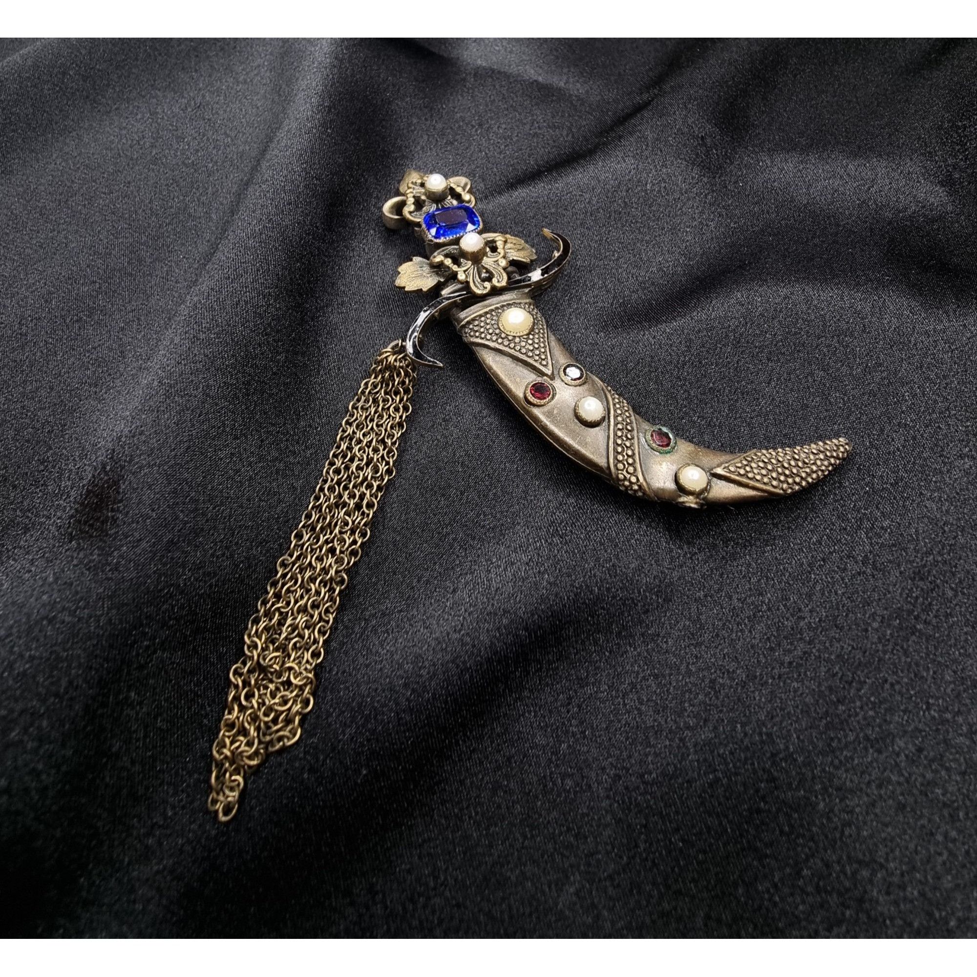 Vintage Rare Find Vintage 1940s-1950s HOBE Signed Jeweled Sword Broo Size ONE SIZE - 5 Thumbnail