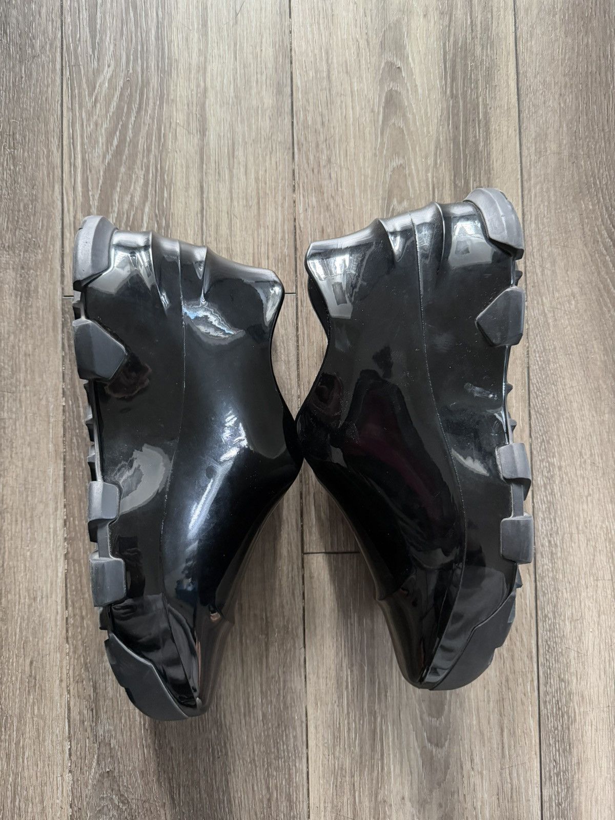 Givenchy Givenchy Monumental Mallow Sneakers Size US 11 / EU 44 - 2 Thumbnail