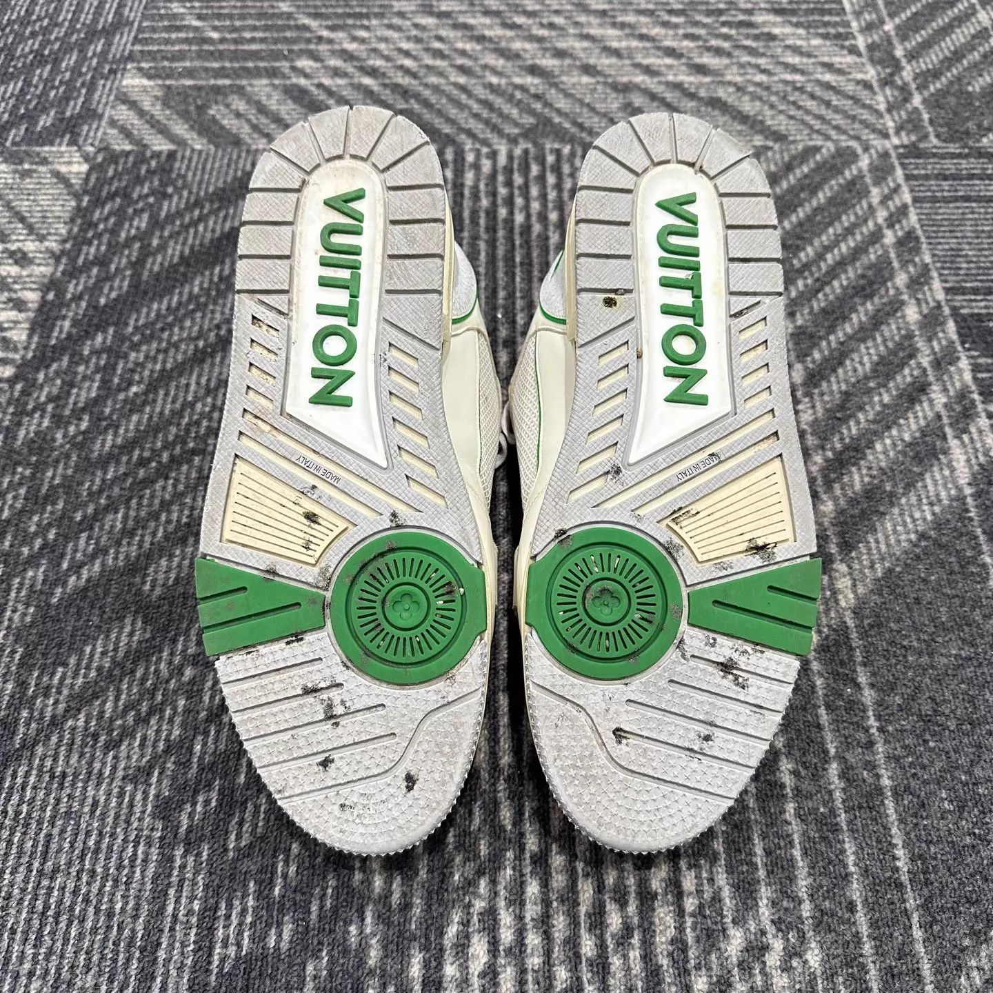 Louis Vuitton Louis Vuitton Trainer White Green 41 Size US 8 / EU 41 - 6 Thumbnail
