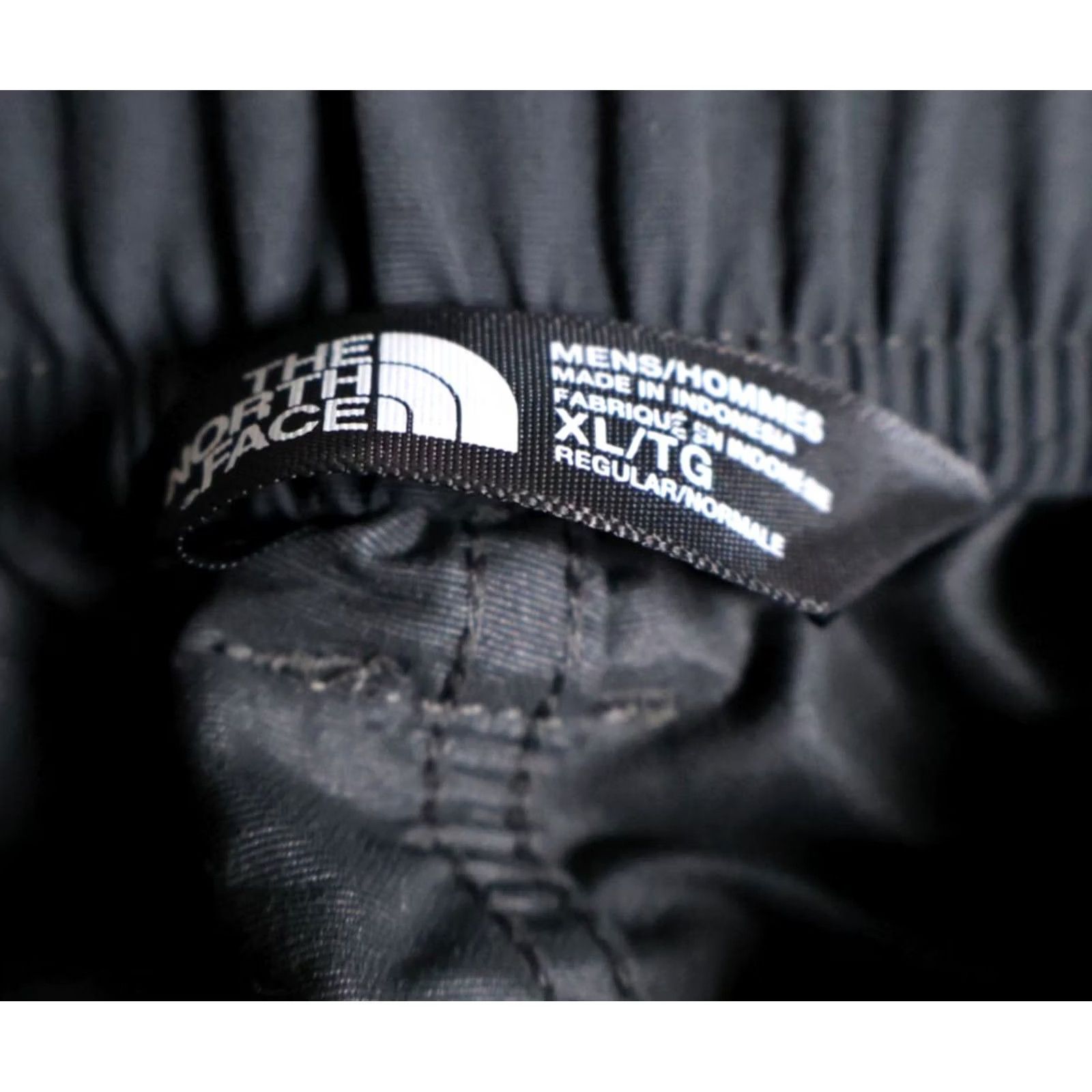 The North Face - The revised title focuses on key features: “Convertible” and “Nylon” – keywords that people typically search for Size US 36 / EU 52 - 3 Thumbnail
