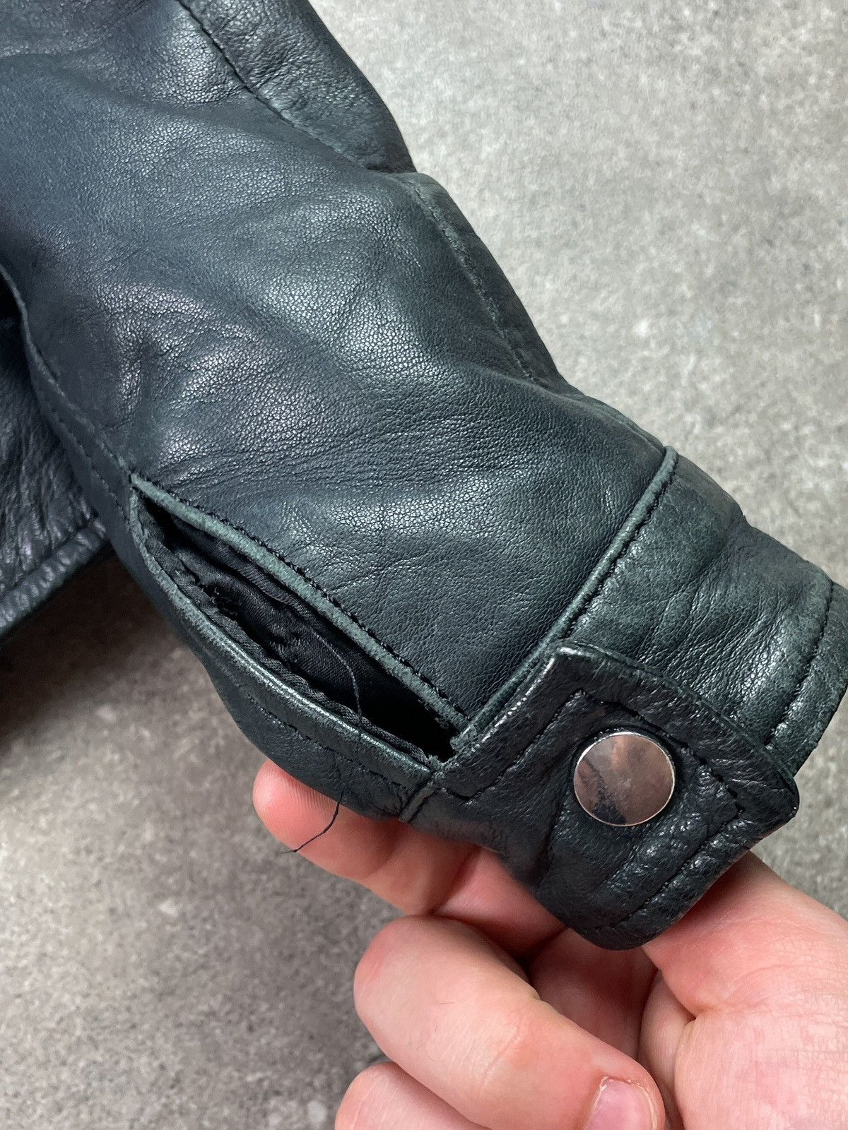 Genuine Leather Vintage Ramones Genuine Leather Jacket Biker Rock Punk Rare Size S / US 4 / IT 40 - 6 Thumbnail