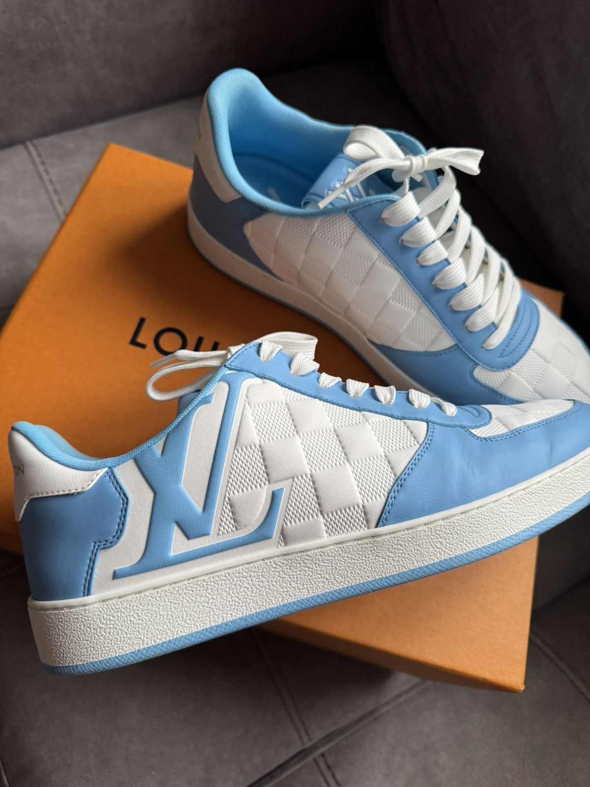 Louis Vuitton LOUIS VUITTON RIVOLI sneakers size UK7 1/2 see all photos!!! Size US 9 / EU 42 - 1 Thumbnail