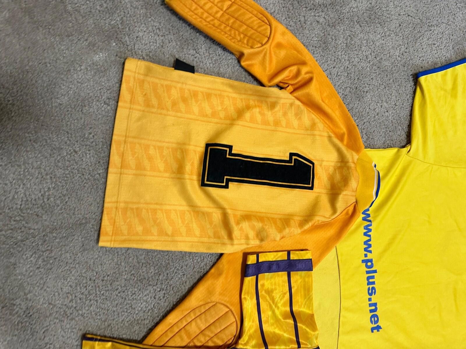 Puma Lot Jersey Sheffield Wednesday Vintage Football Shirt Jersey Size US XXS / EU 40 - 10 Thumbnail