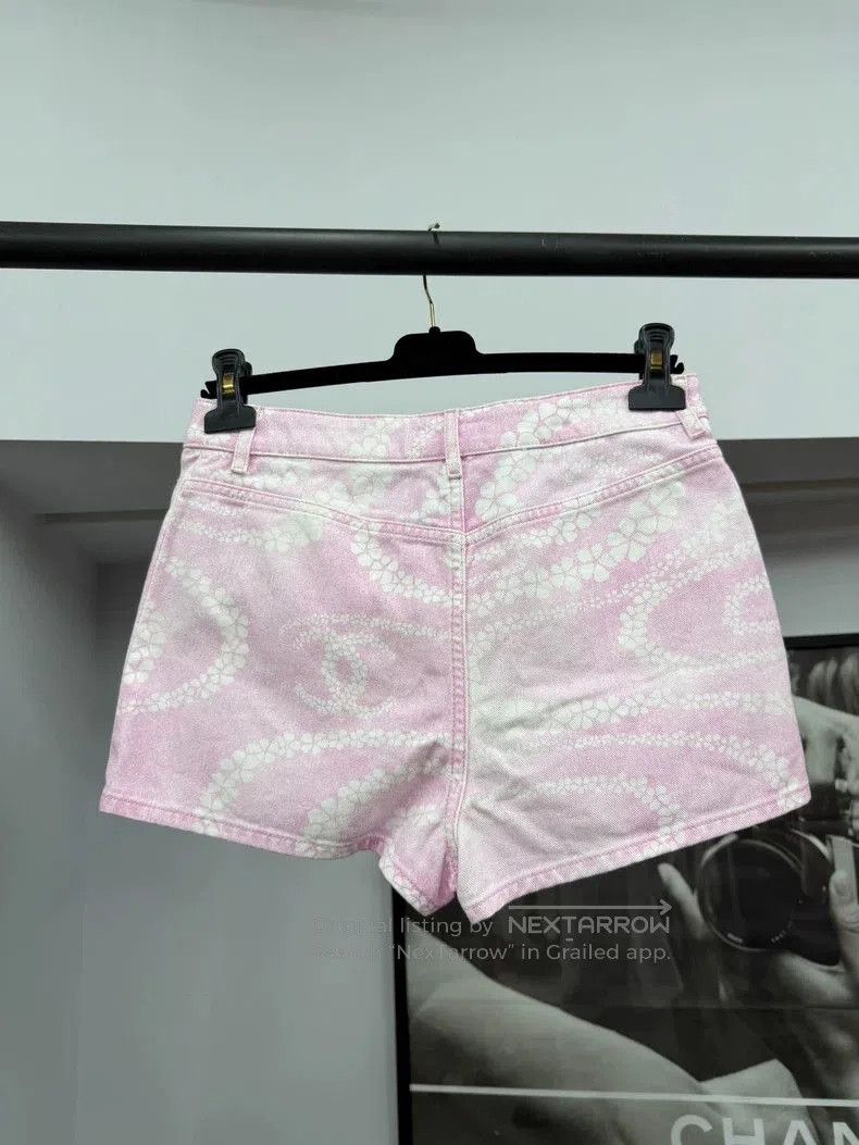Chanel Chanel 25M Beach Pink Denim Shorts. Size US 38 / EU 54 - 2 Thumbnail