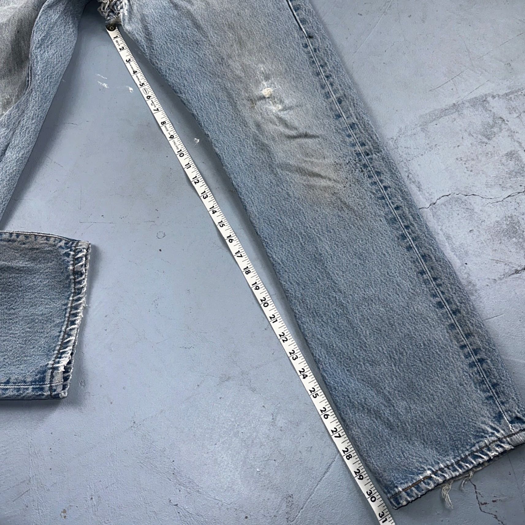 Levi's VINTAGE Levi's 501 Jeans Straight Mens Jeans 34x36 Blue 90s USA 501 Series Size US 34 / EU 50 - 5 Thumbnail