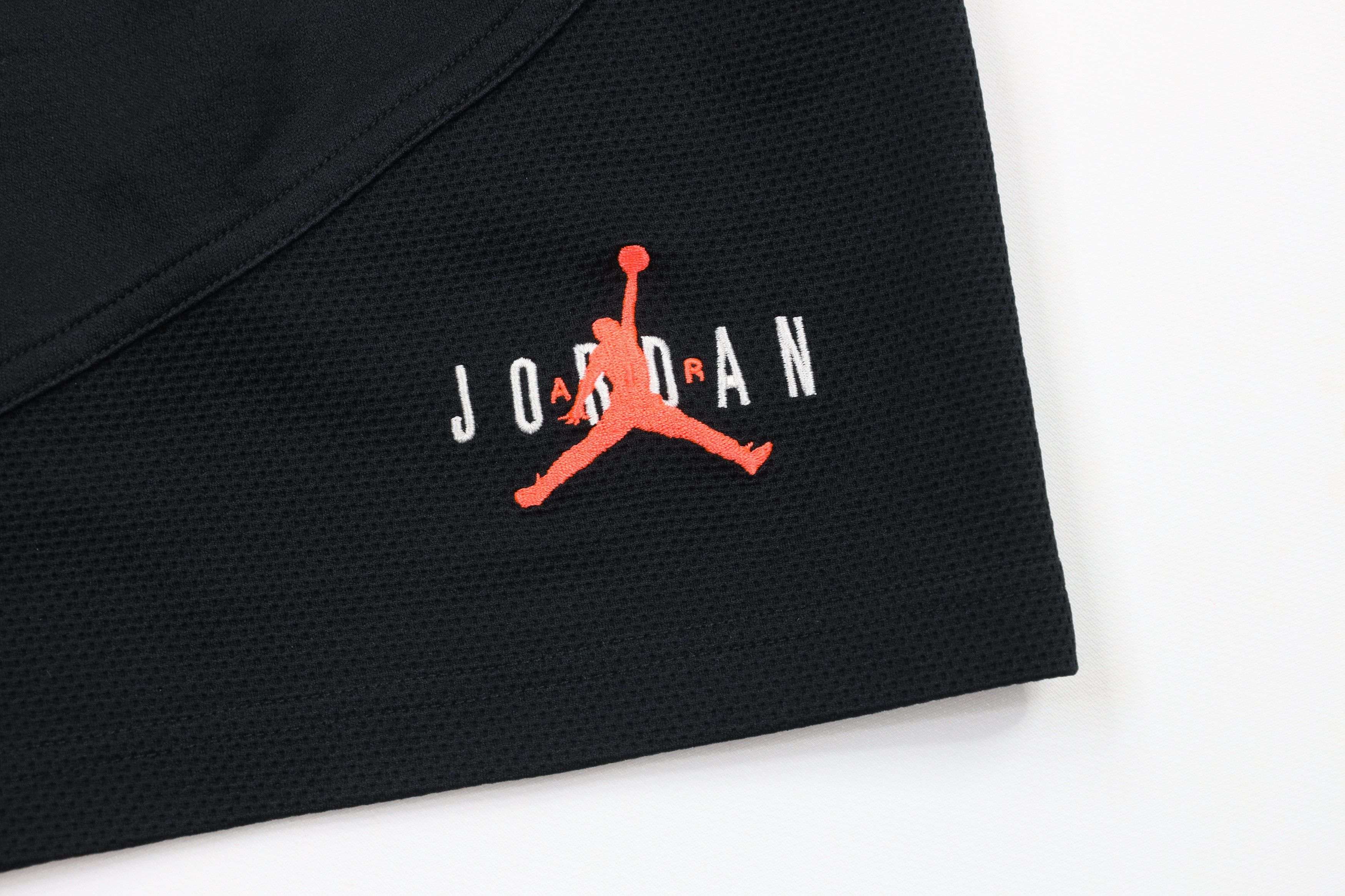 Nike × Vintage Vintage Nike Air Jordan Out Heavyweight Basketball Shorts Size US 36 / EU 52 - 5 Thumbnail
