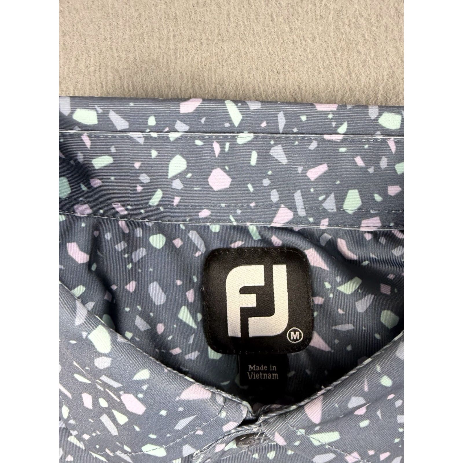 Footjoy Footjoy Polo Shirt Men’s Size M Geometric All Over Print Golf Performance Short Sleeve Collared Blue Polyester Athletic Regular Men Size US M / EU 48-50 / 2 - 4 Thumbnail