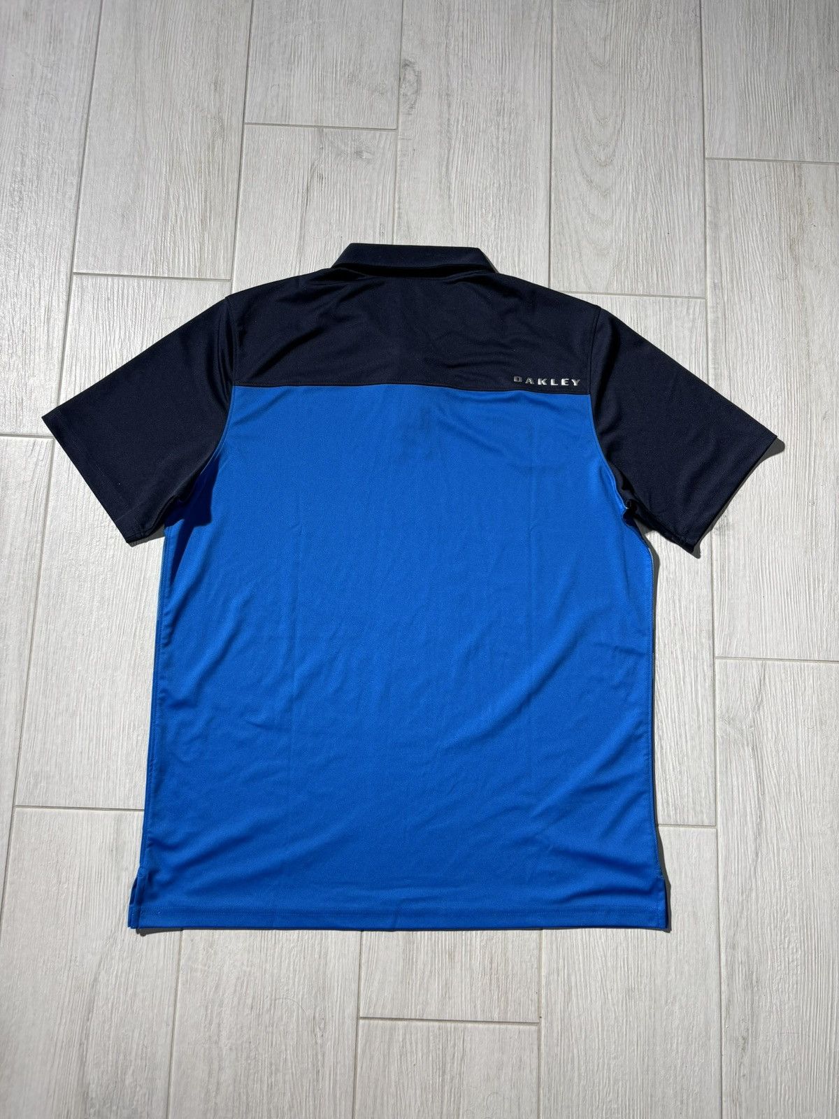 Oakley Vintage Oakley Polo Rugby Tshirt Center Logo Size US M / EU 48-50 / 2 - 7 Thumbnail