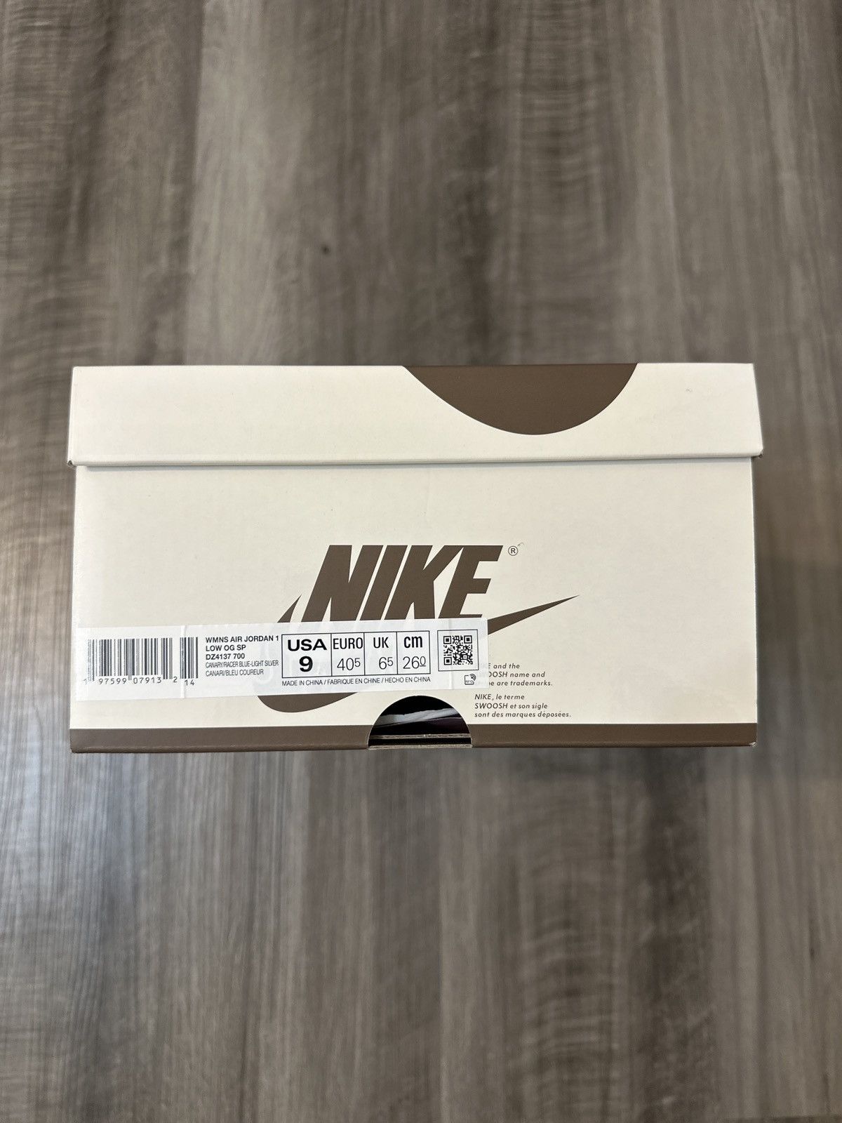 Jordan Brand × Nike × Travis Scott Women’s Air Jordan 1 Retro OG SP Size US 9 / IT 39 - 7 Thumbnail