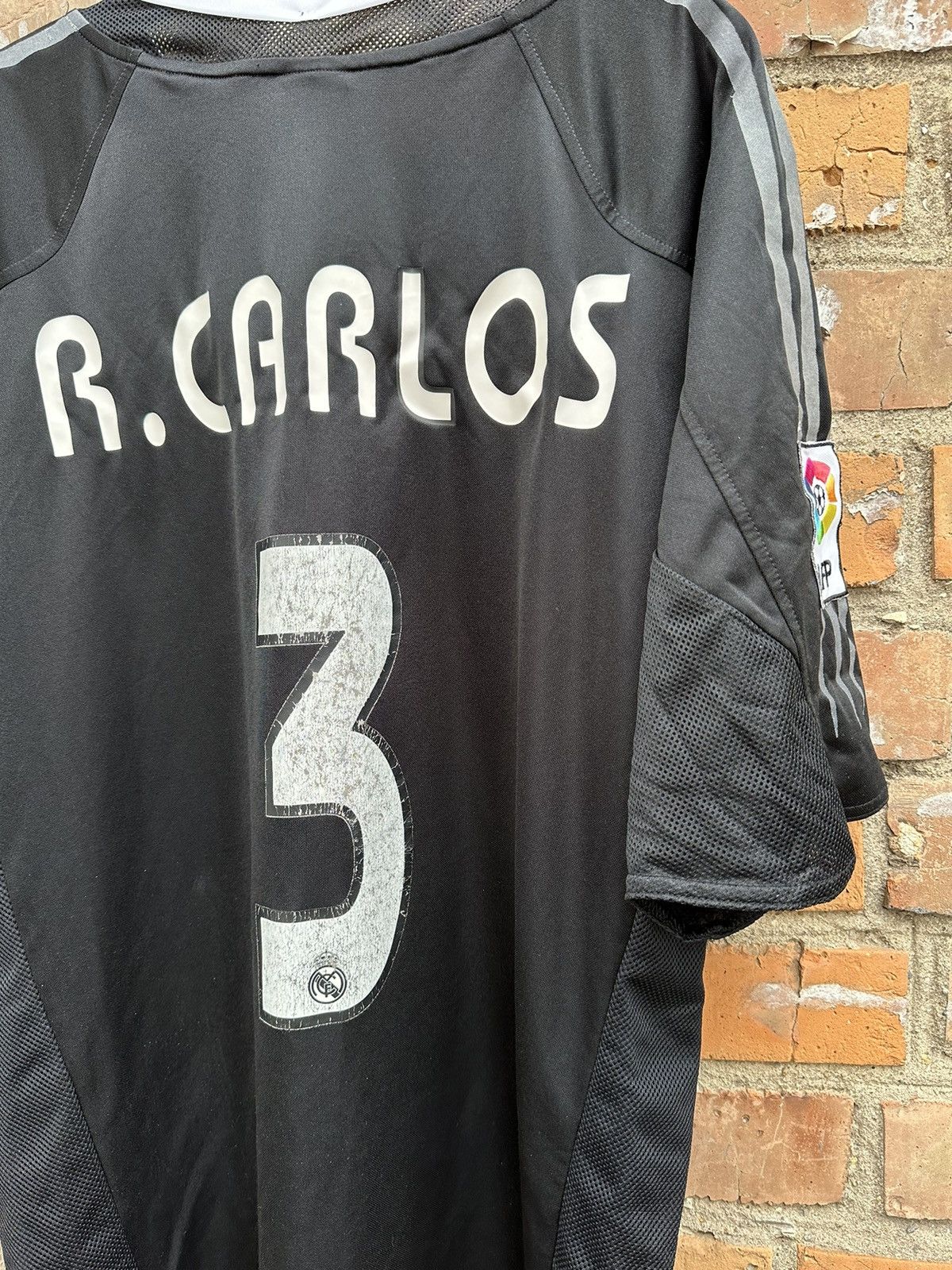 Adidas Real Madrid jersey away 2004 Roberto Carlos Size US L / EU 52-54 / 3 - 18 Thumbnail