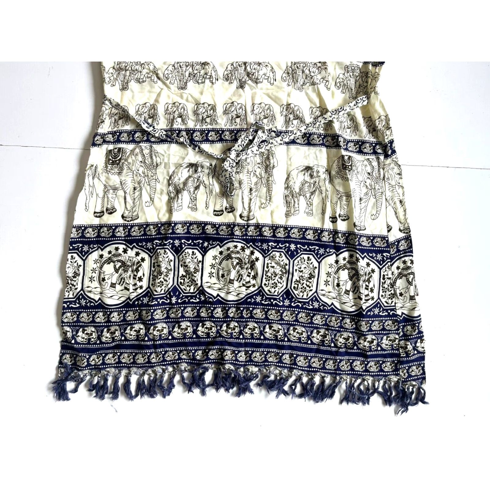 Vintage VINTAGE Thailand 100% Rayon Ivory Blue Elephant Floral Tunic Tank Sun Dress M-L Womens Size M / US 6-8 / IT 42-44 - 7 Thumbnail