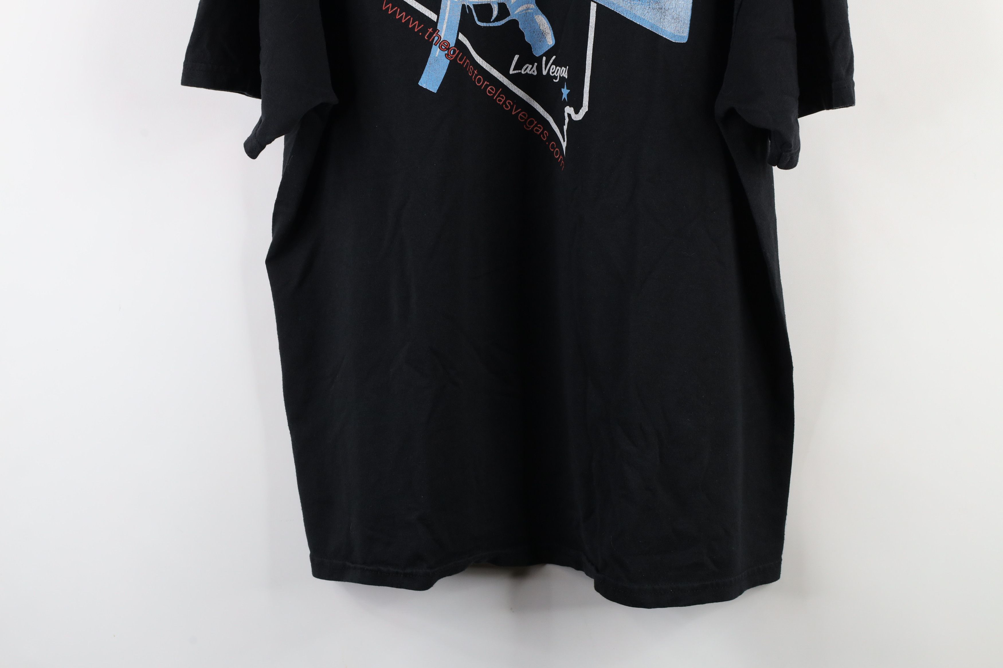 Vintage Vintage Spell Out The Gun Store Las Vegas T-Shirt Black Size US XL / EU 56 / 4 - 10 Thumbnail