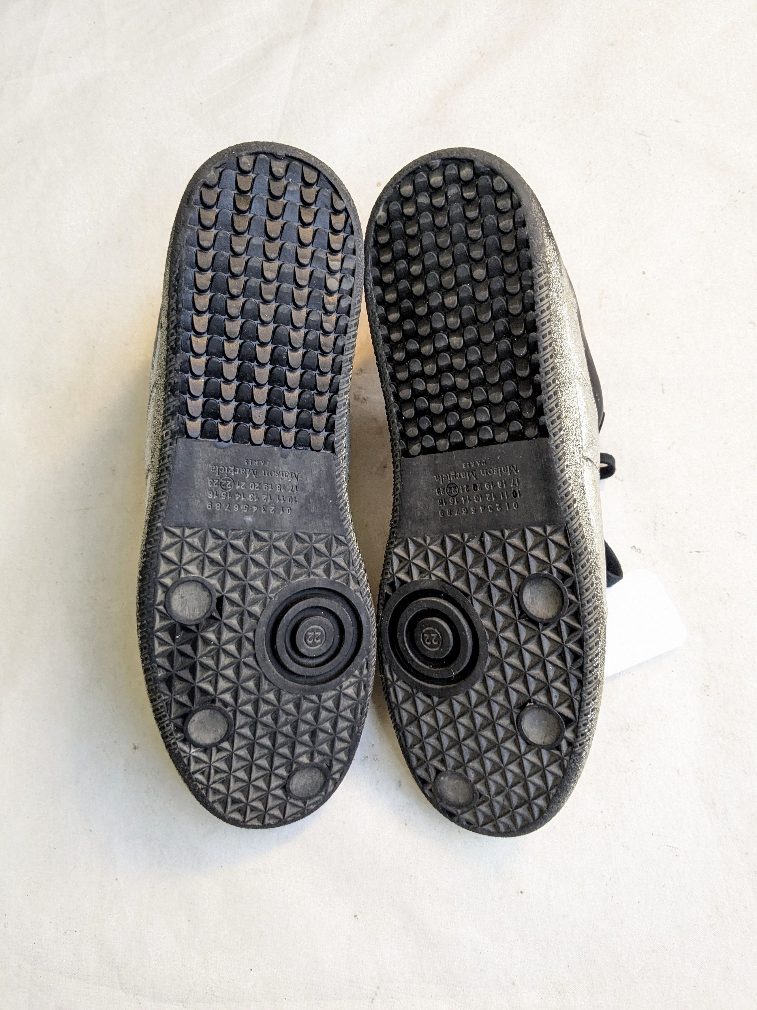 Maison Margiela Maison Margiela GAT Replica Black Silver 12 45 Low Leather Size US 12 / EU 45 - 15 Thumbnail